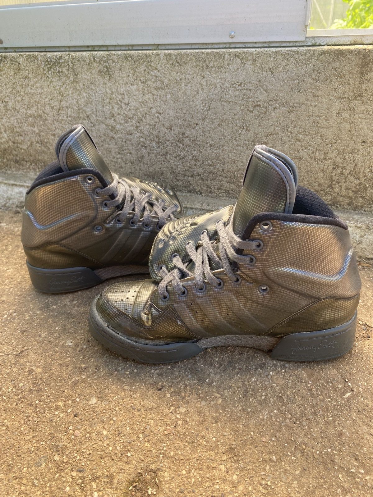 Adidas × Jeremy Scott 2008 Adidas x Jeremy Scott Angel wings Size US 6 / EU 39 - 8 Thumbnail
