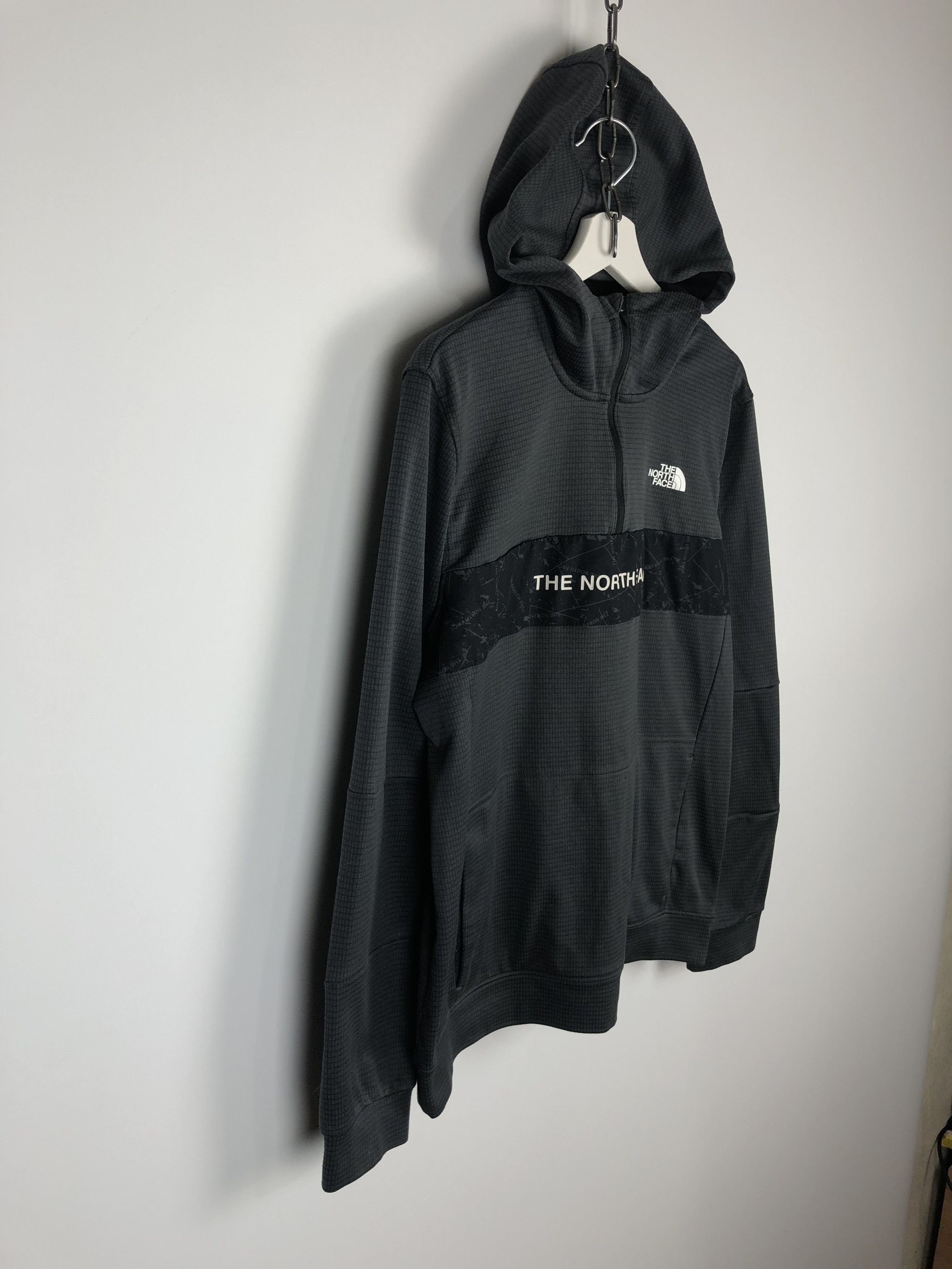 The North Face The North Face Hoodie Center Logo size M Size US M / EU 48-50 / 2 - 5 Thumbnail