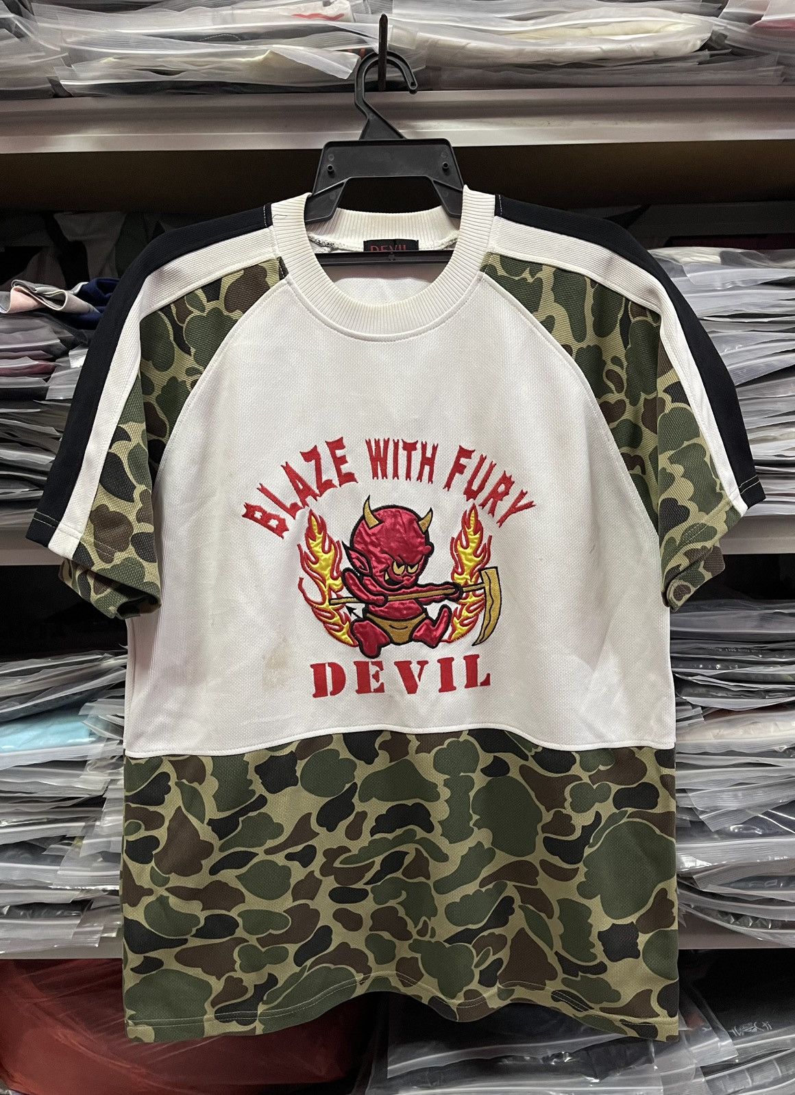 Vintage Vintage Devil Camo Hip Hop🔥🔥🔥 Size US XL / EU 56 / 4 - 1 Thumbnail