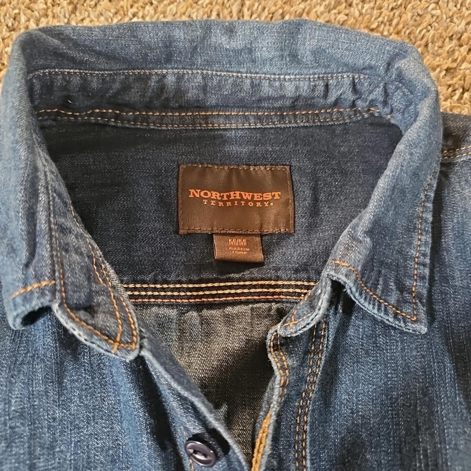 Northwest Territory Northwest Territory M Denim Button Up Shirt Size US M / EU 48-50 / 2 - 4 Thumbnail