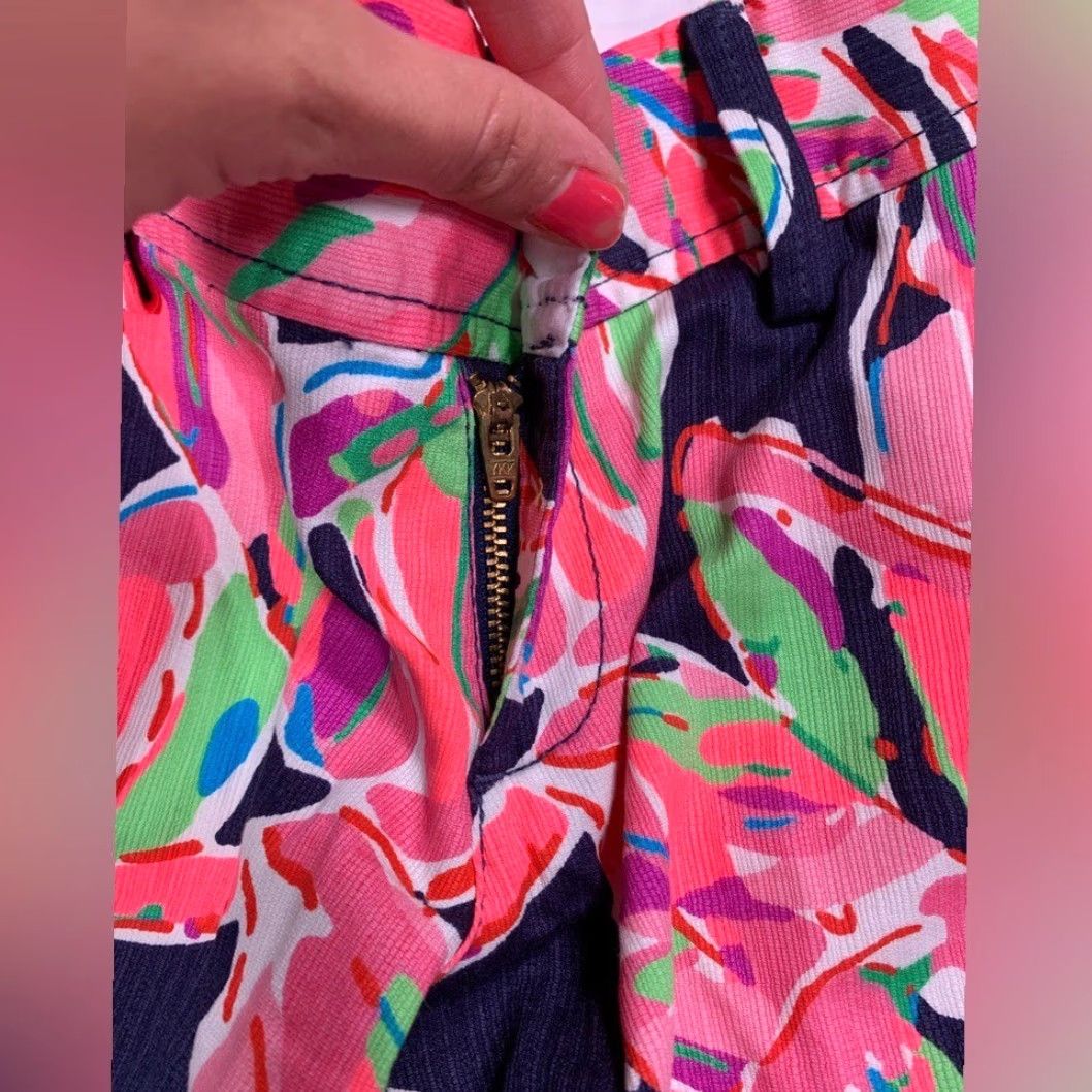 Lilly Pulitzer Lilly Pulitzer Bermuda Women 00 Multicolor Short Leaf Pattern Callahan Short 00 Size 24" / US 00 / IT 34 - 6 Thumbnail