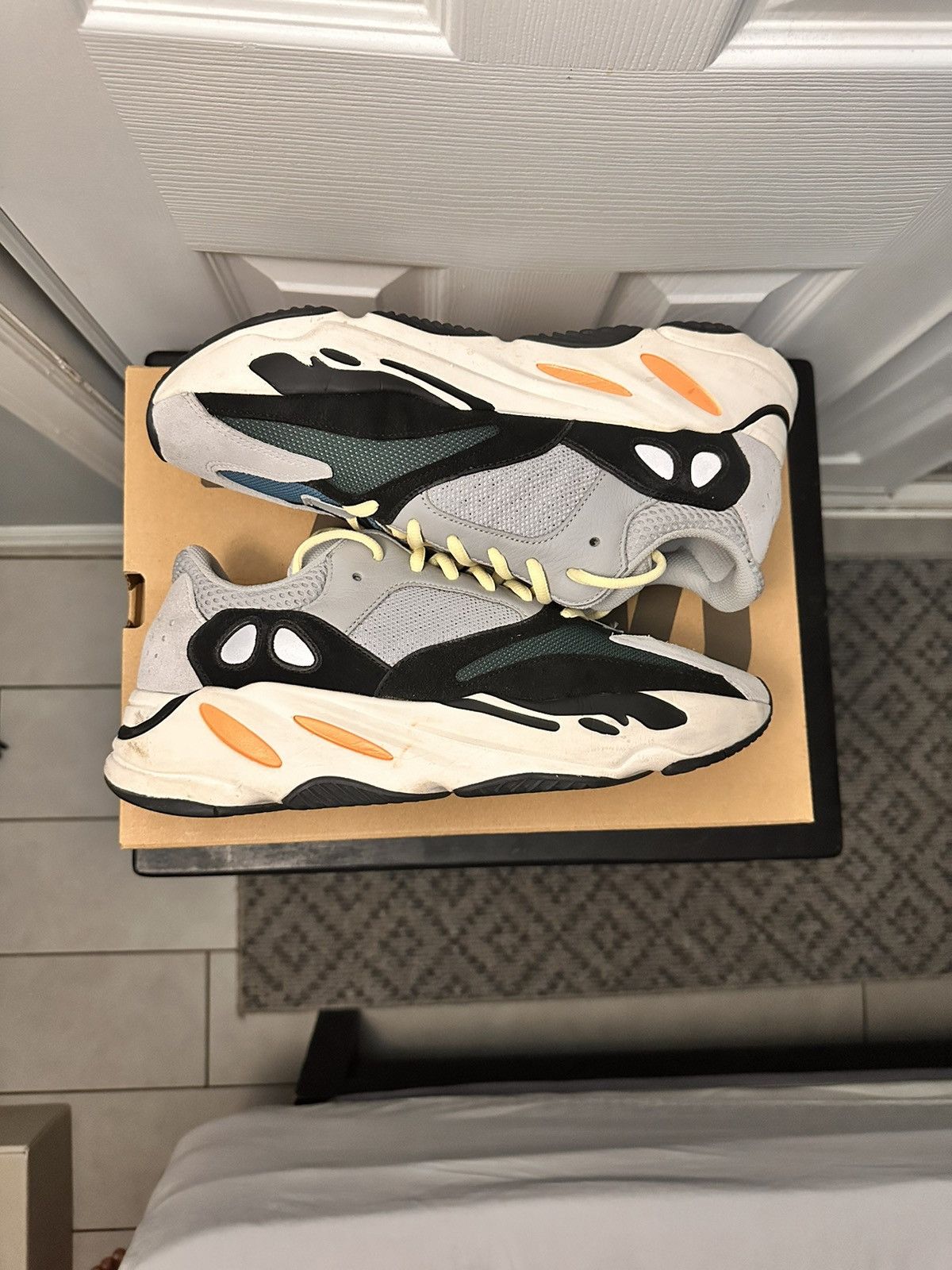 Adidas × Yeezy Adidas Yeezy Boost 700 Wave Runner Size US 10.5 / EU 43-44 - 4 Thumbnail