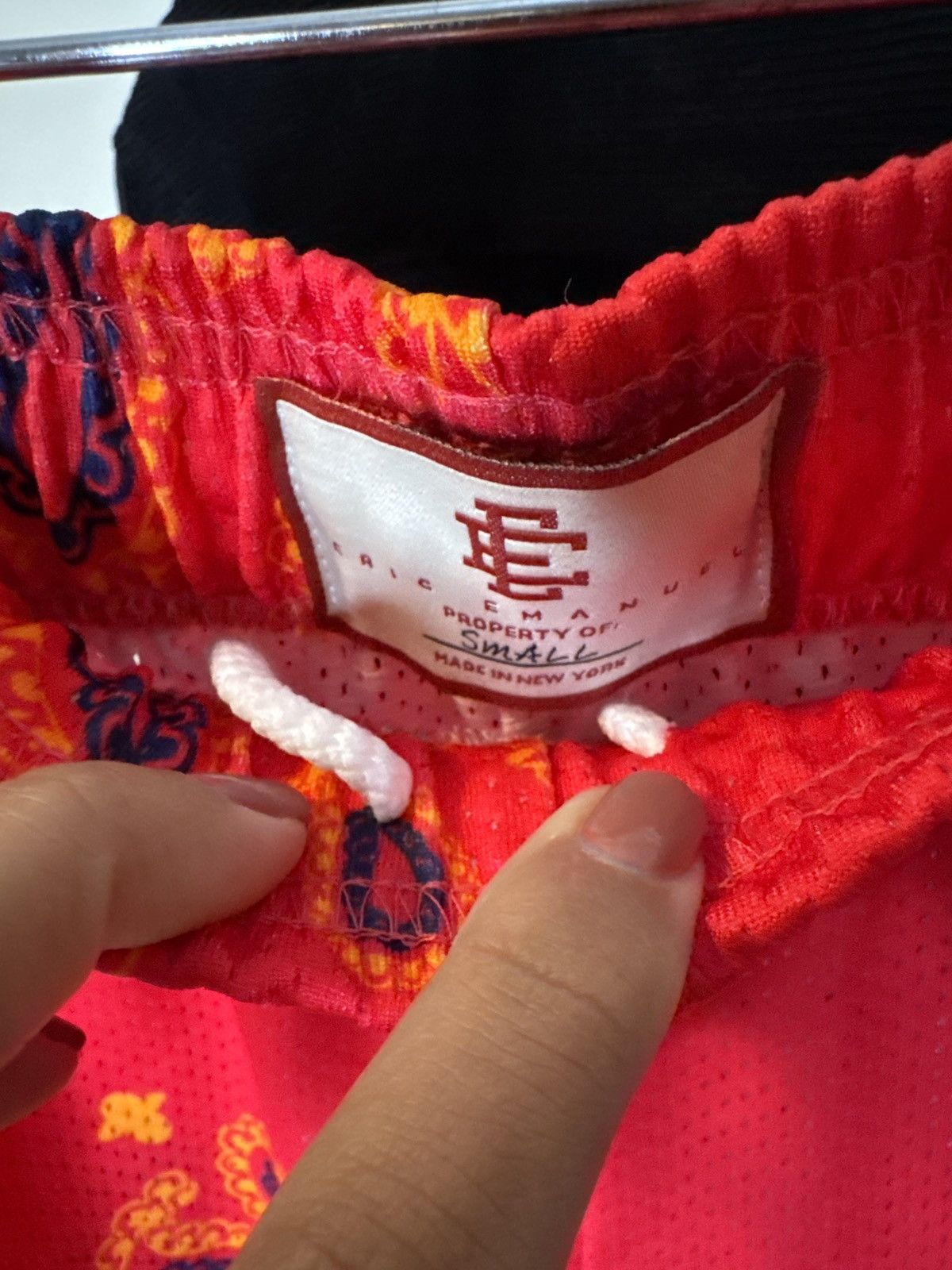 Eric Emanuel Eric Emanuel EE Basic Short Small - Red Paisley Size US 27 - 3 Thumbnail