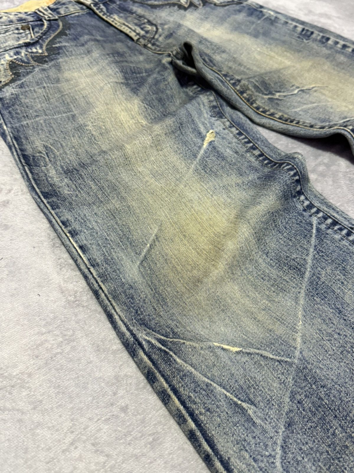 Japanese Brand Hang Ten Tribal Pocket Mud Wash Wide Leg Flared Jeans Size US 30 / EU 46 - 9 Thumbnail