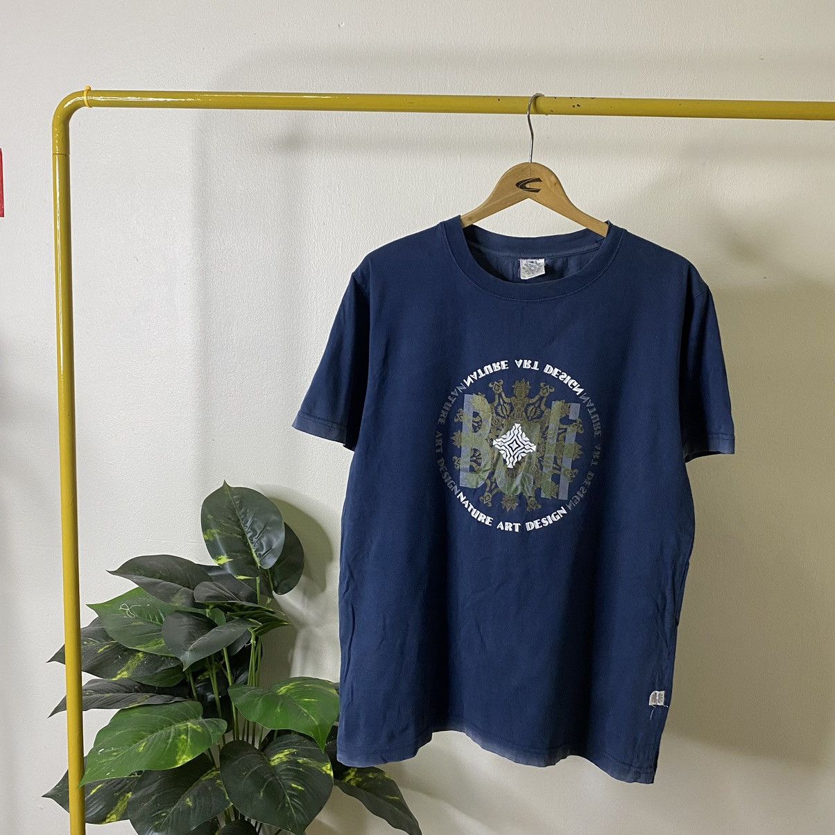 Other Vintage 2000s Bali Art Nature Tee Size US L / EU 52-54 / 3 - 1 Thumbnail