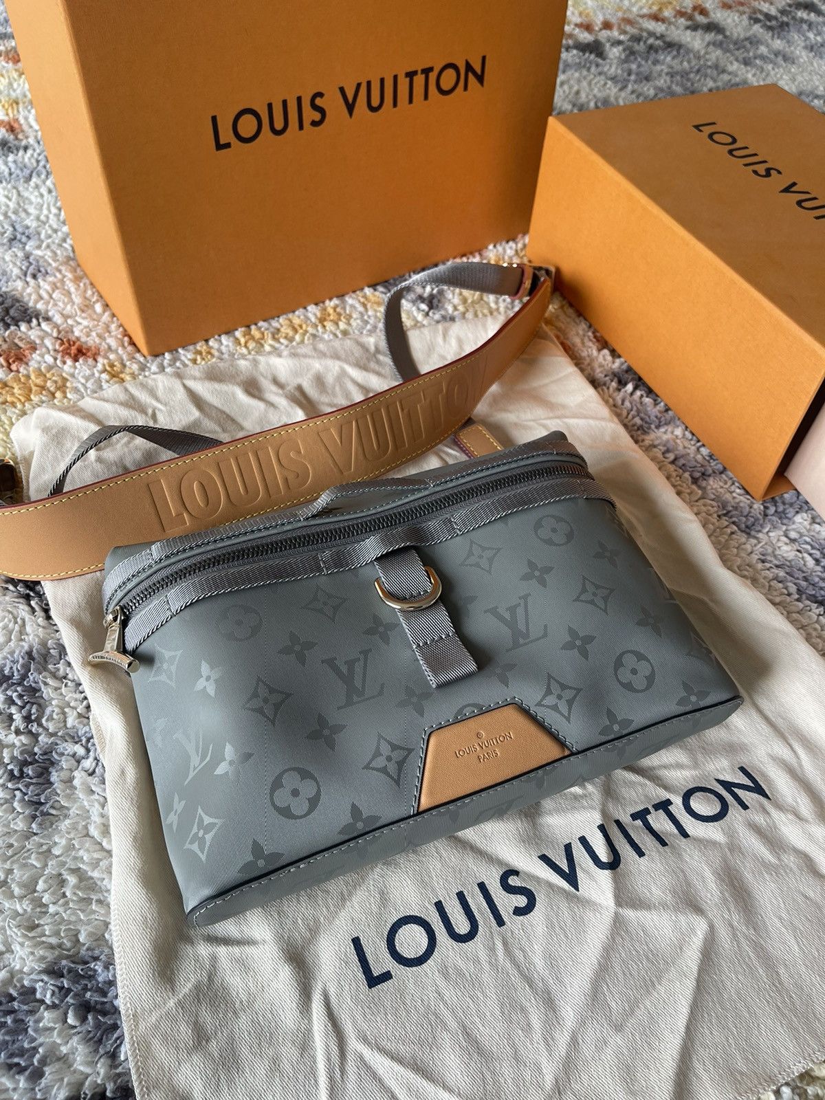 Louis Vuitton Louis Vuitton x Kim Jones Titanium Messenger Bag Size ONE SIZE - 1 Thumbnail