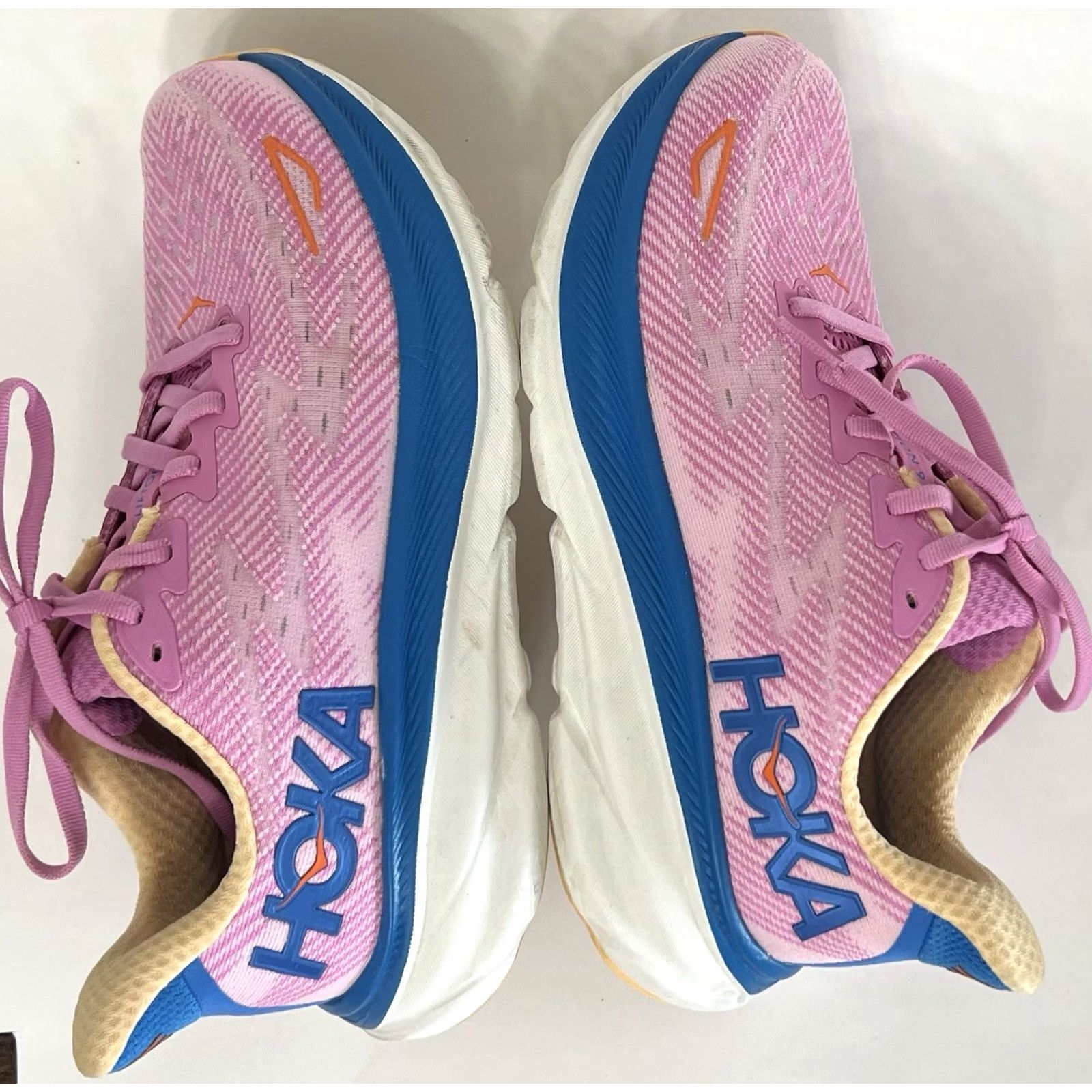 Vintage HOKA Clifton 9 Women's Low Top Sneaker Pink Blue Lavender 7B EUC USA Size 7 Size US 7 / IT 37 - 2 Thumbnail
