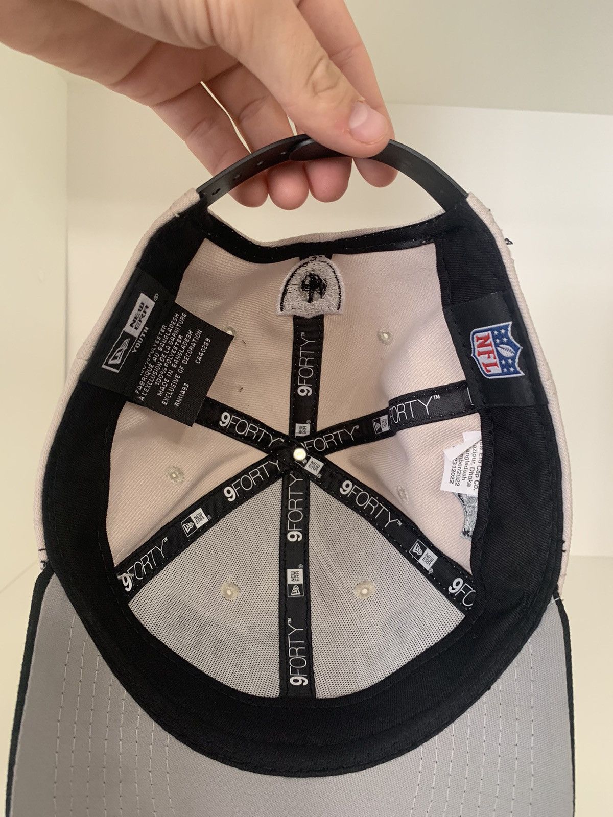 NFL Raiders Las Vegas Youth Cap Hat Size ONE SIZE - 18 Thumbnail