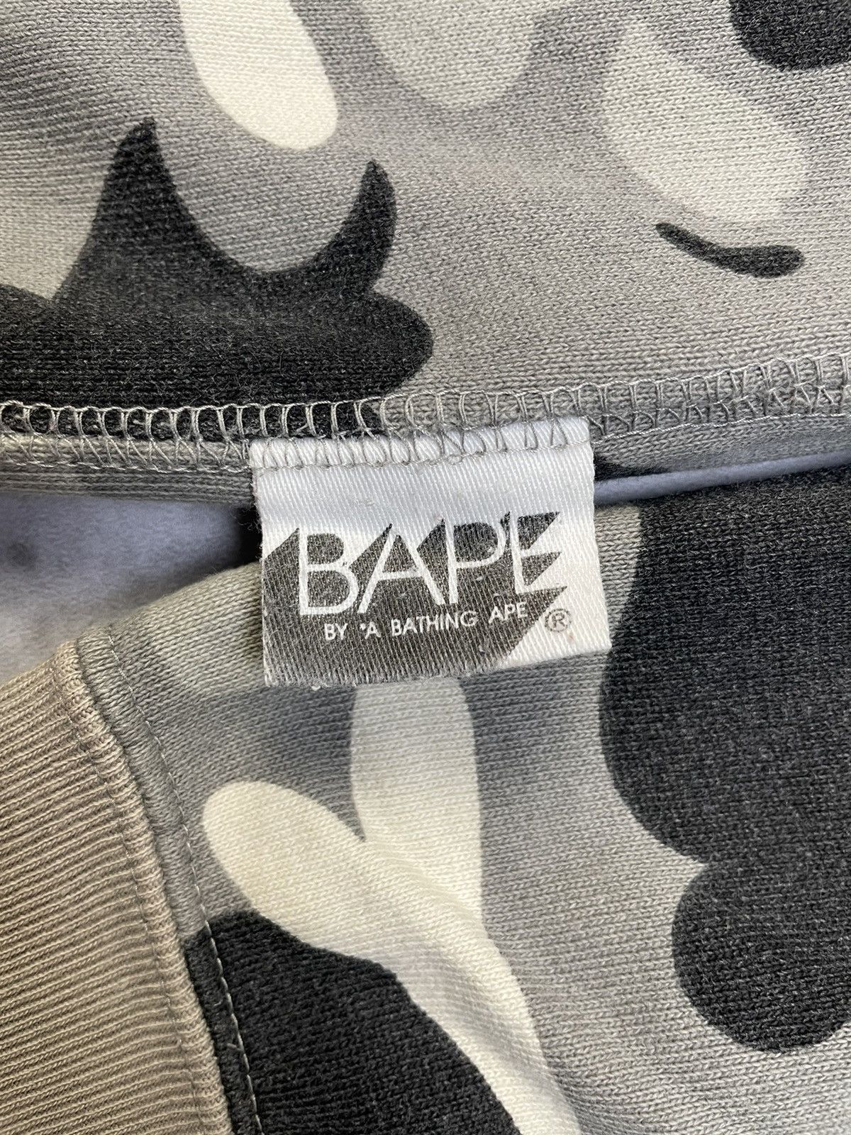 Bape OG Bape 1st Camo Split Hoodie Size US M / EU 48-50 / 2 - 4 Thumbnail