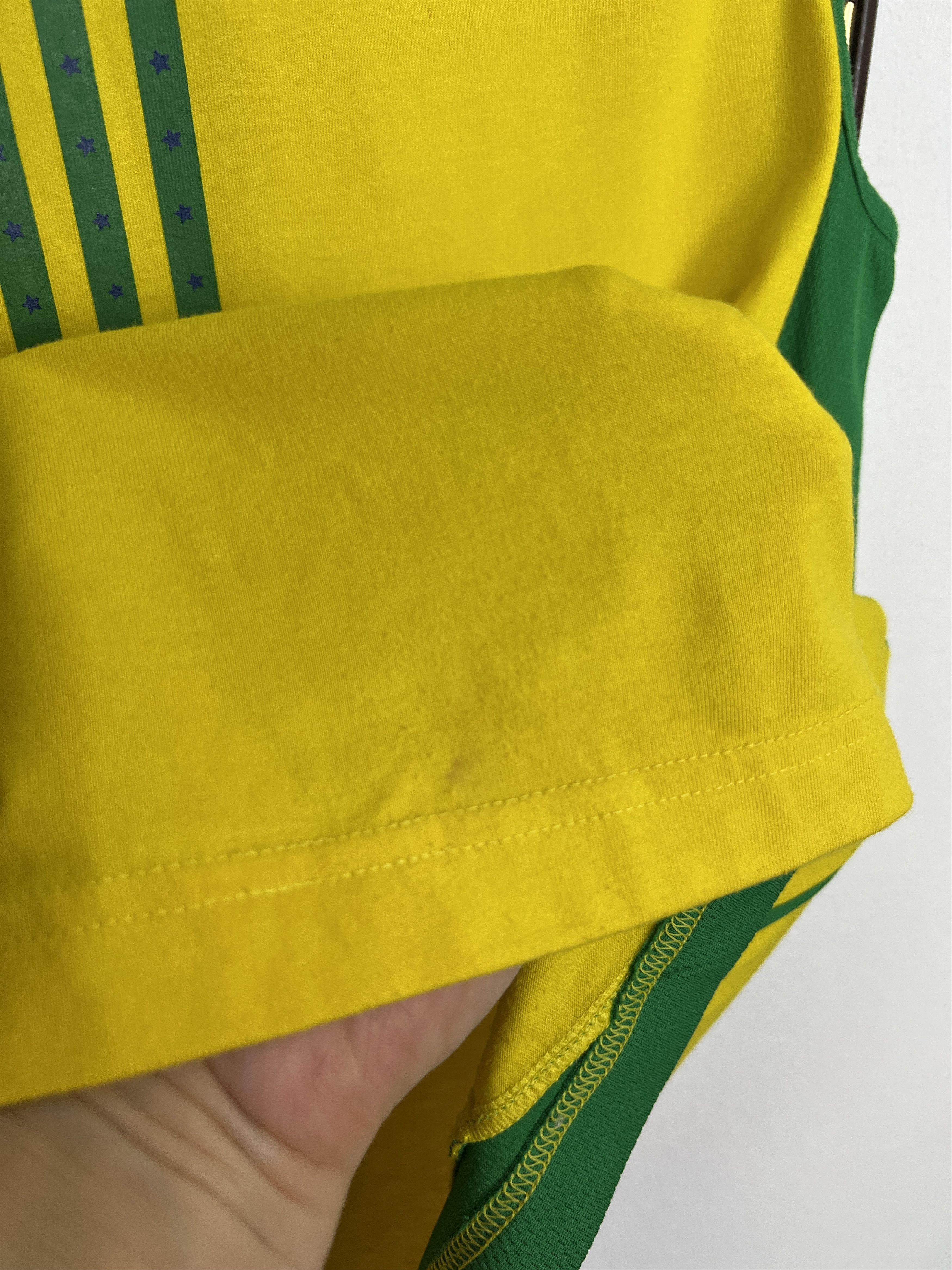 Adidas Brazil Football Train Vest Shirt Soccer World Cup Jersey Size US L / EU 52-54 / 3 - 4 Thumbnail