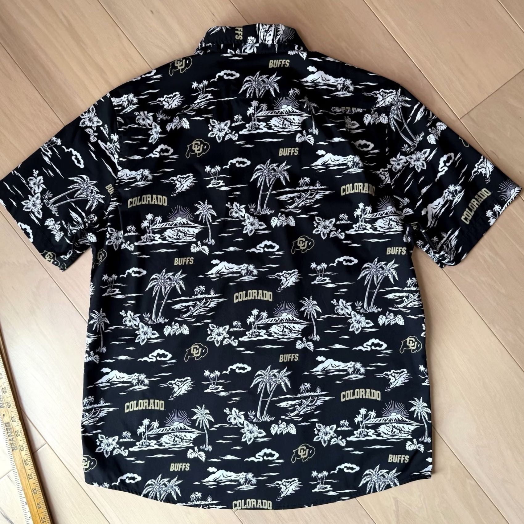 Reyn Spooner Reyn Spooner Colorado Buffaloes Shirt Large Black Short Sleeve Summer Party Golf Size US L / EU 52-54 / 3 - 7 Thumbnail
