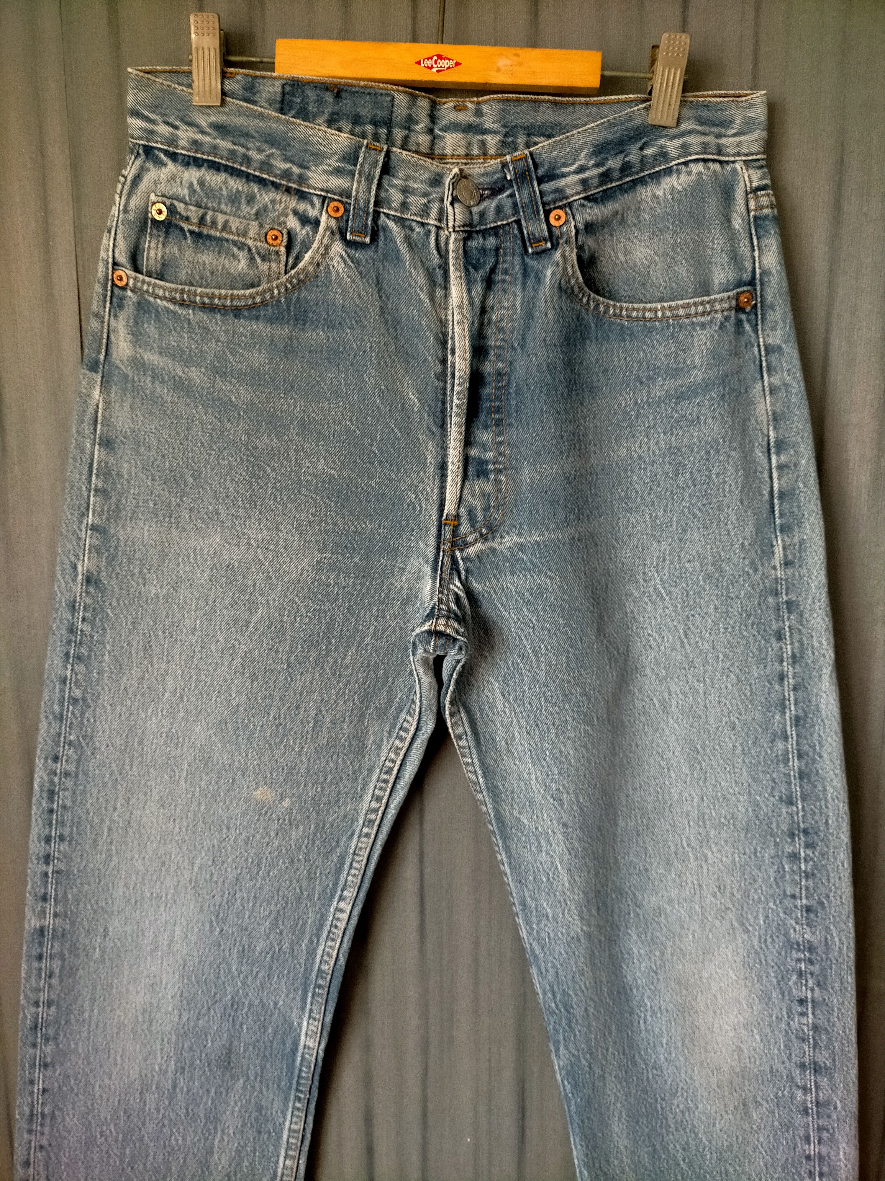 Levi's Vintage Clothing Vintage Levis 501 Usa Button Fly 520 Blue Jeans Size US 31 - 3 Thumbnail