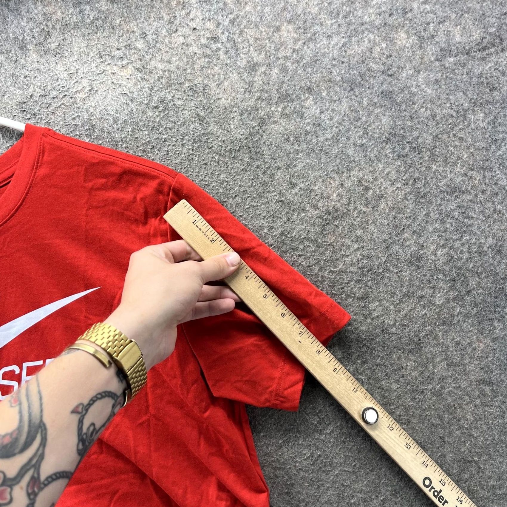 Nike Nike Baseball Shirt Mens Medium Red Dri-FIT Graphic Swoosh Tee Size US M / EU 48-50 / 2 - 5 Thumbnail