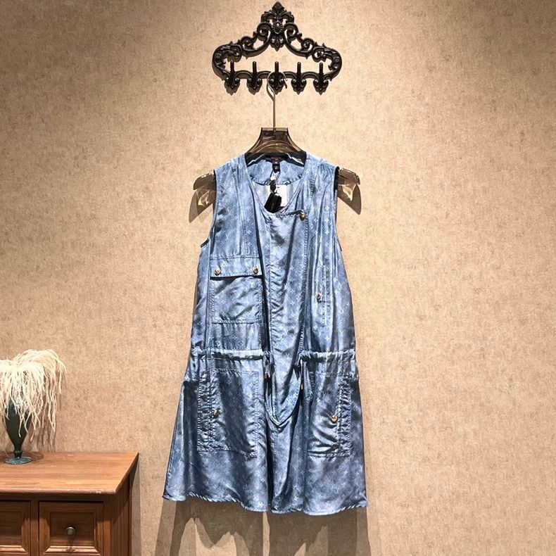Louis Vuitton Louis Vuitton Blue tie-dyed silk full print shirt Size S / US 4 / IT 40 - 1 Thumbnail