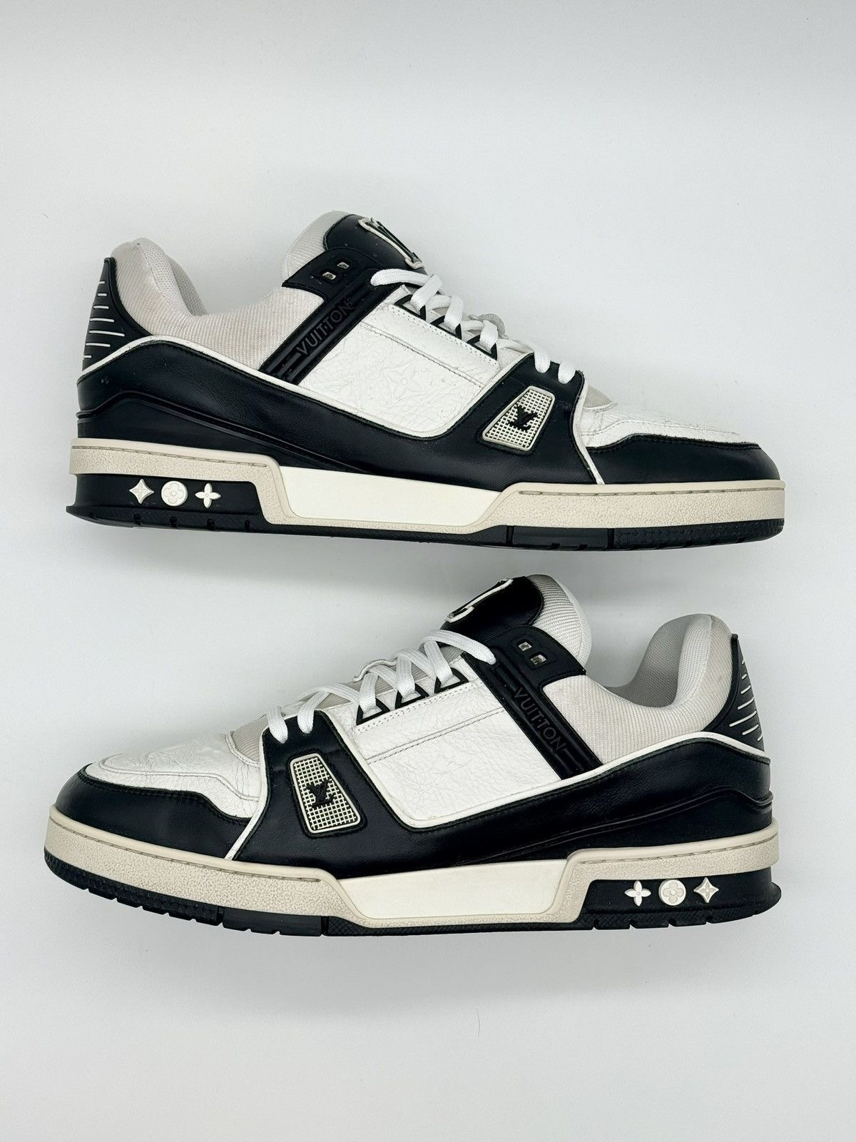 Louis Vuitton Size 11 - Black Leather Louis Vuitton Trainer Size US 11 / EU 44 - 2 Thumbnail