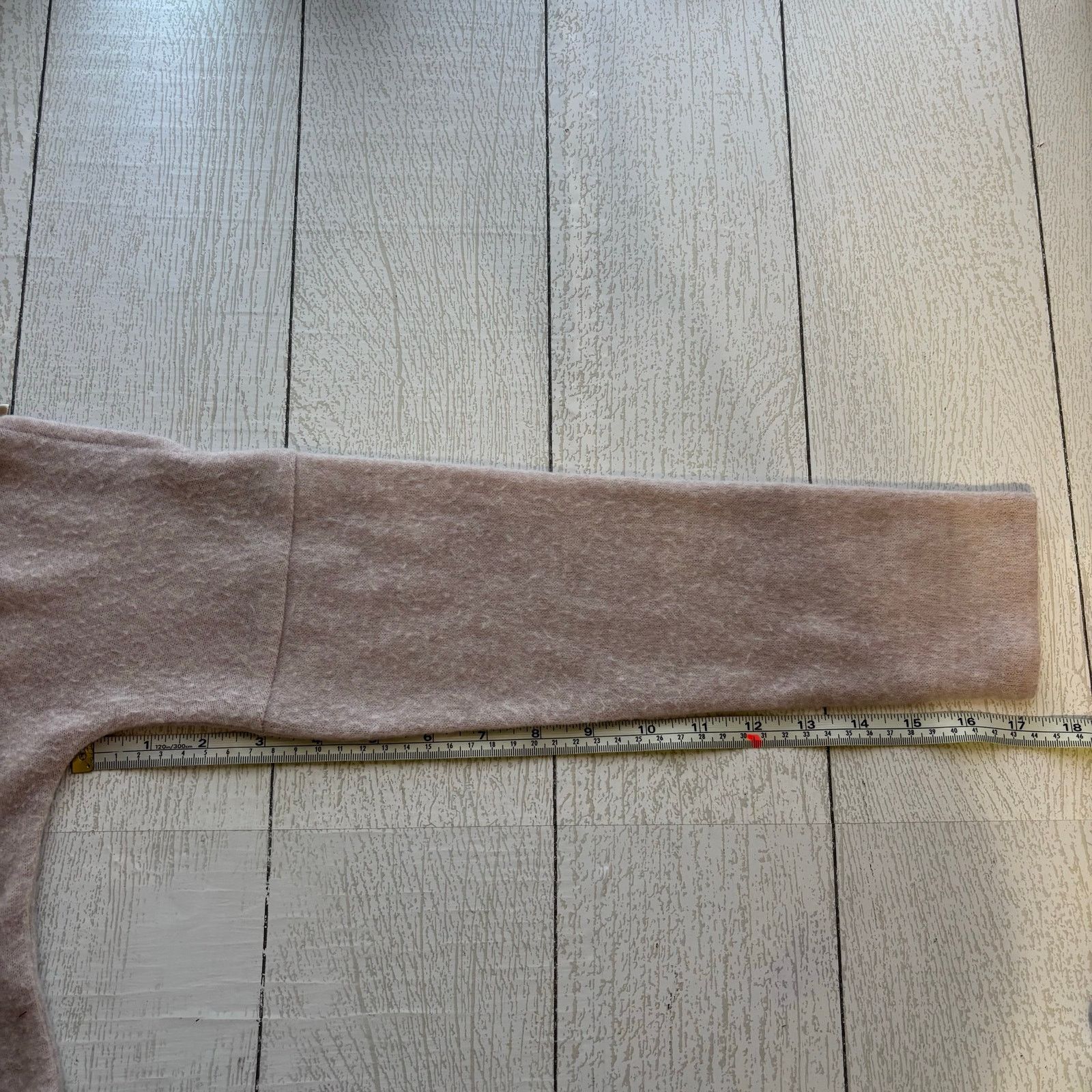 Other LC Lauren Conrad Soft Pink Cold Shoulder Tunic Sweater Sz S Size S / US 4 / IT 40 - 10 Thumbnail