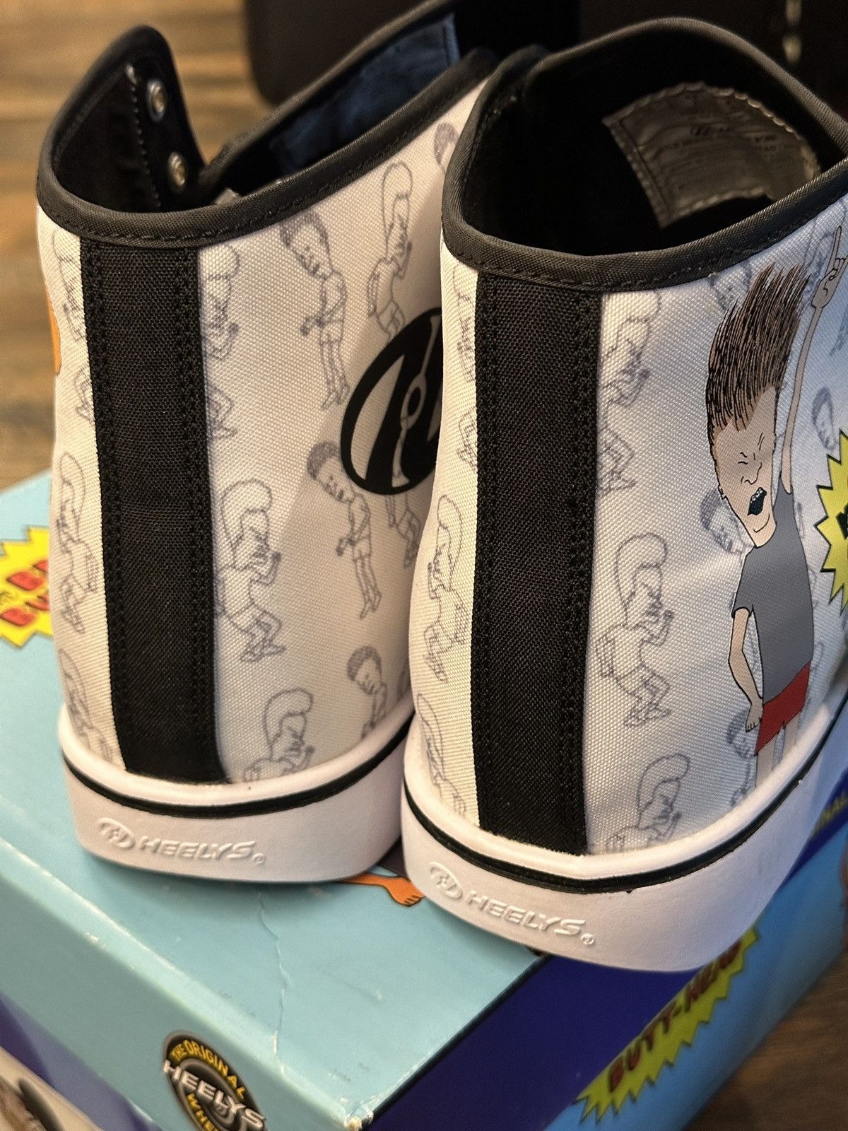 Heelys MTV HUSTLE BEAVIS AND BUTTHEAD [SIZE 11] Size US 11 / EU 44 - 5 Thumbnail