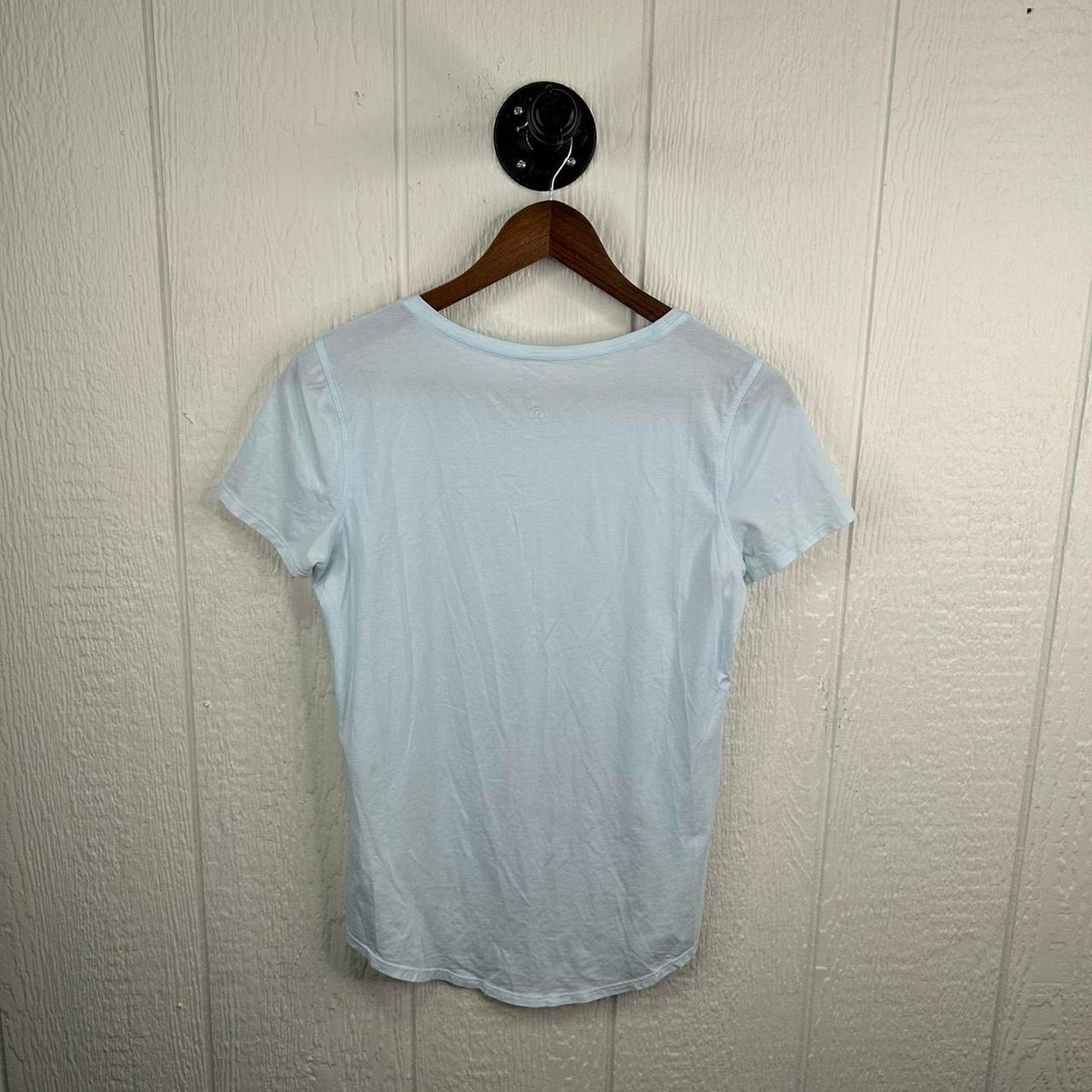 Lululemon Modern Lululemon Sky Blue Workout Athletic Tee Size 8 Size M / US 6-8 / IT 42-44 - 3 Thumbnail