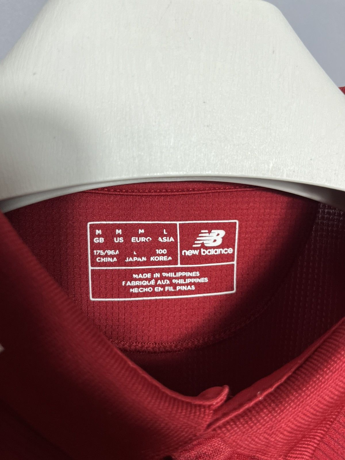 New Balance LIVERPOOL 2018/2019 HOME FOOTBALL SHIRT SOCCER JERSEY Size US M / EU 48-50 / 2 - 4 Thumbnail