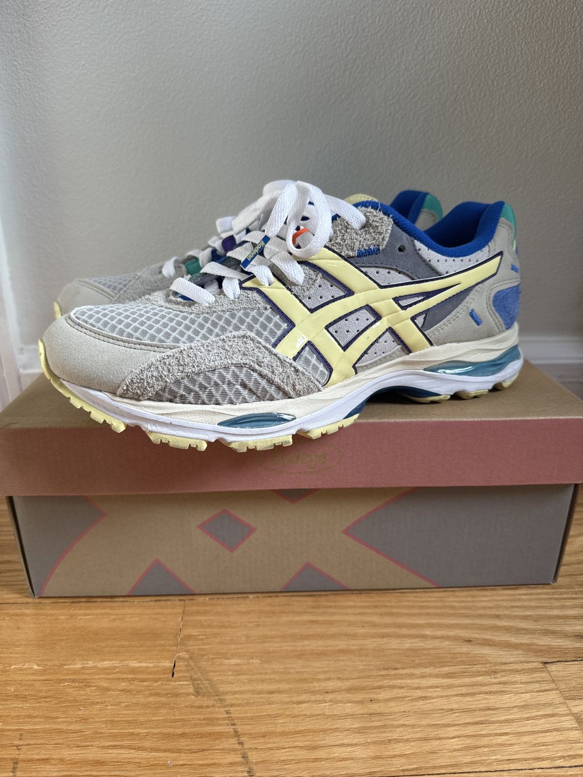 Asics × Bodega ASICS Gel-MC Plus Size US 8.5 / EU 41-42 - 1 Thumbnail