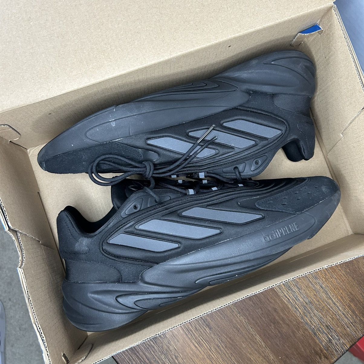 Adidas Adidas Ozelia Triple Black Sneakers Size M12/W13 Size US 12 / EU 45 - 8 Thumbnail