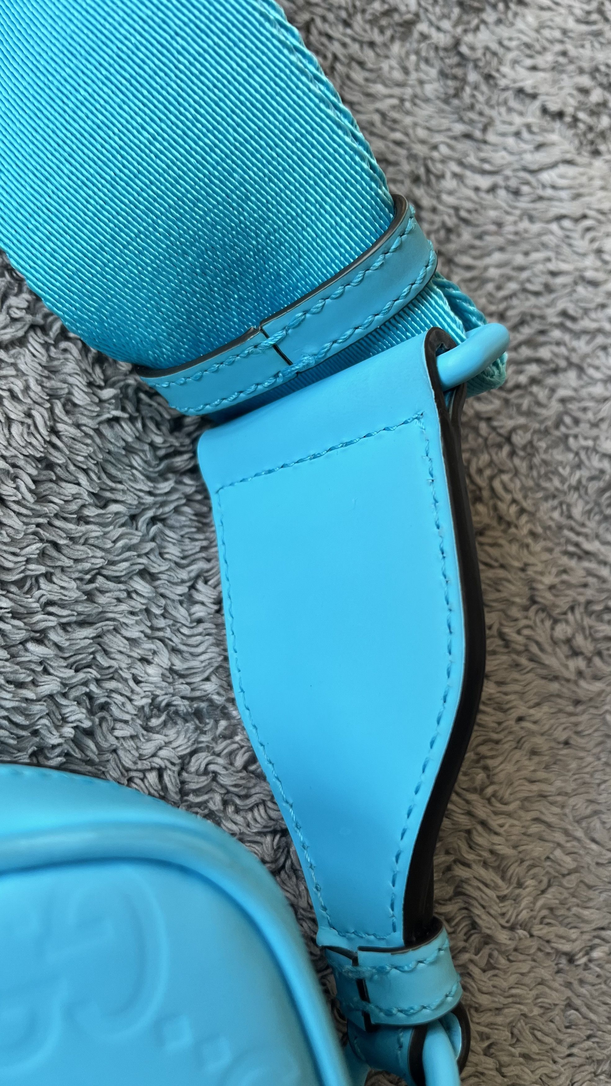 Gucci Gucci Front Zip GG Rubber Effect Bag – Light Blue Size ONE SIZE - 9 Thumbnail