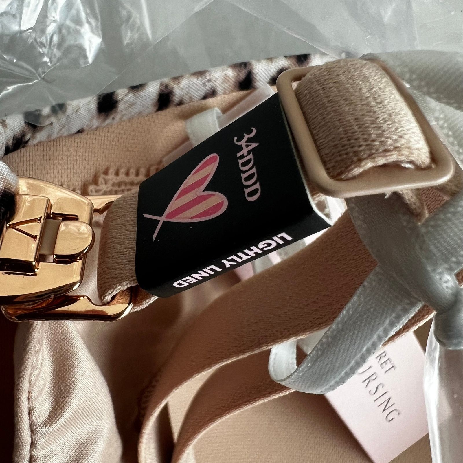Victoria's Secret VICTORIA'S SECRET Lace Wing Wireless Nursing Bra, 34D3 Size ONE SIZE - 5 Thumbnail