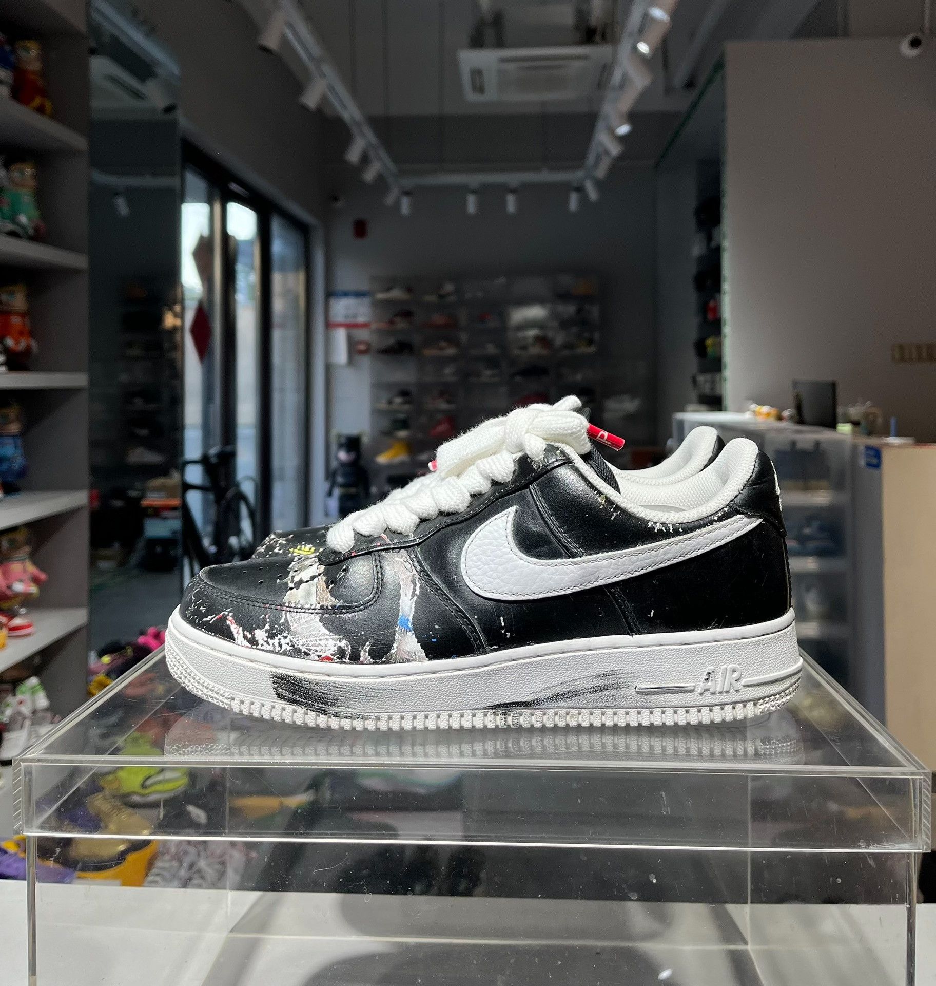 Nike Nike Lowtop Sneakers 41 Men Size US 8.5 / EU 41-42 - 1 Thumbnail