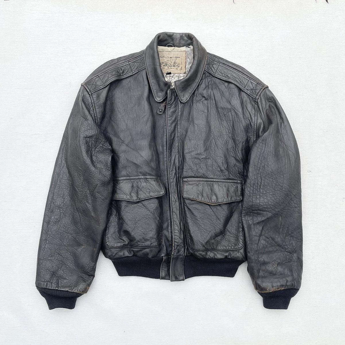 Avirex Distressed Avirex 1989 Heavy Flight Bomber Leather Jacket Size US M / EU 48-50 / 2 - 1 Thumbnail