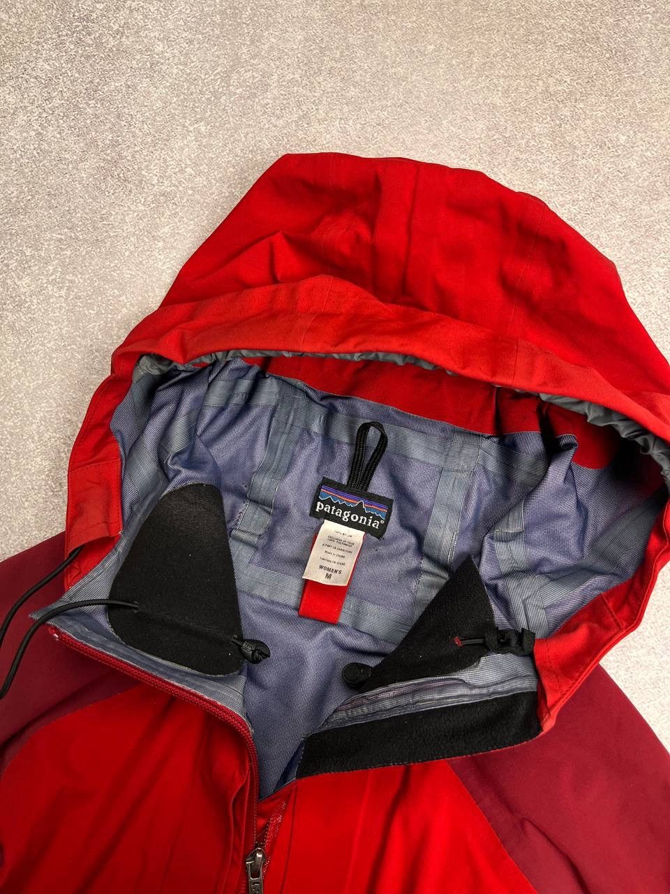 Patagonia × Vintage Vintage Patagonia Waterproof Womans Jacket Y2K M Size M / US 6-8 / IT 42-44 - 7 Thumbnail