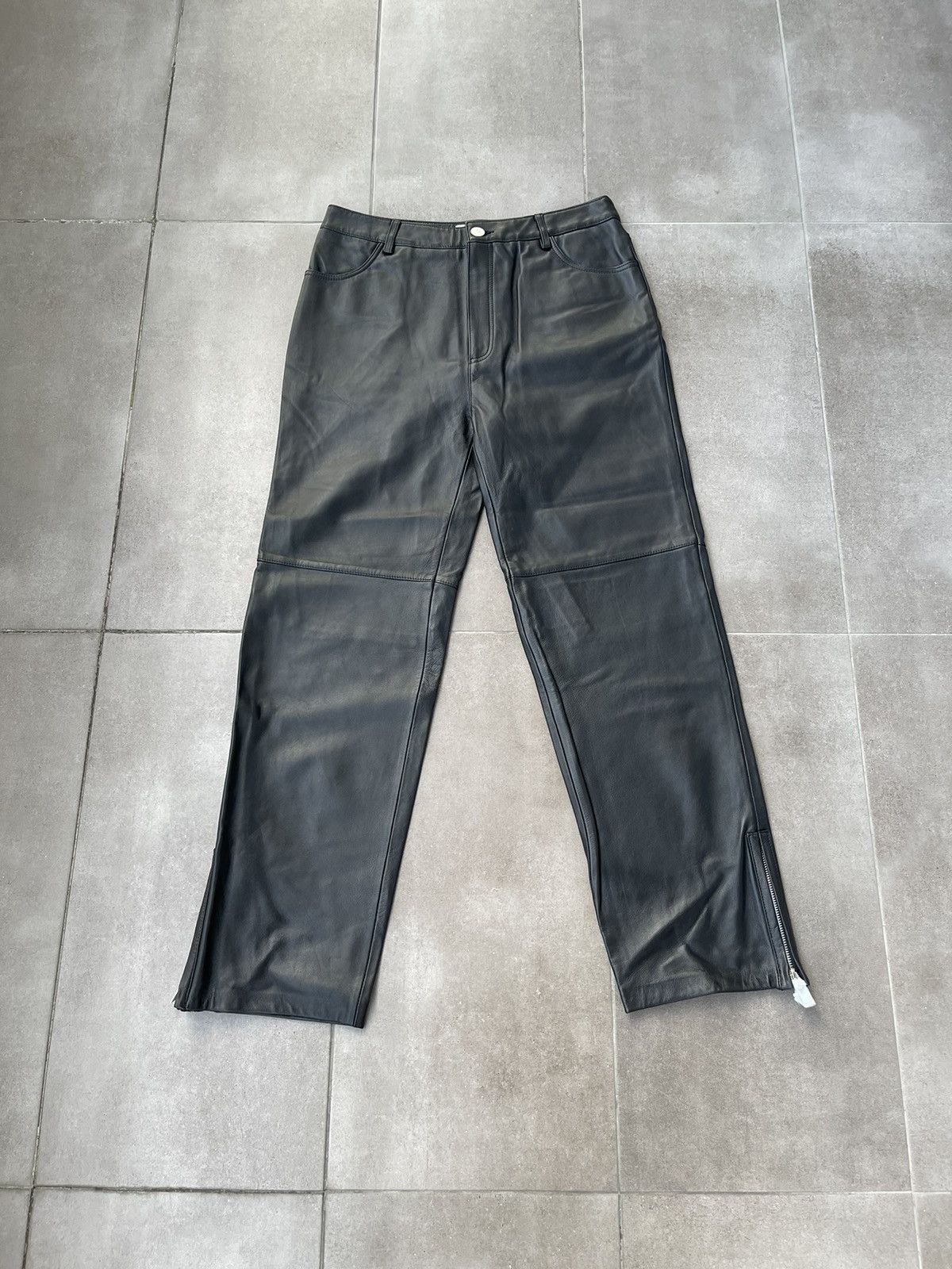 Han Kjobenhavn !DS! FW22 Han Kjobenhavn Leather Relaxed Fitted Trousers Size US 32 / EU 48 - 6 Thumbnail