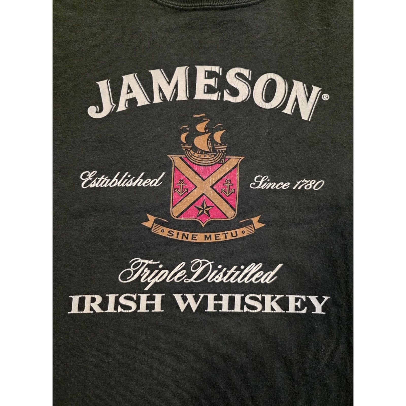 Gildan VINTAGE Jameson Irish Whiskey Graphic Print T Shirt Forest Green Adult XL Unisex Men's Womens Cotton Short Sleeve Round Neck Logo Beer 2000s Size US XL / EU 56 / 4 - 2 Thumbnail