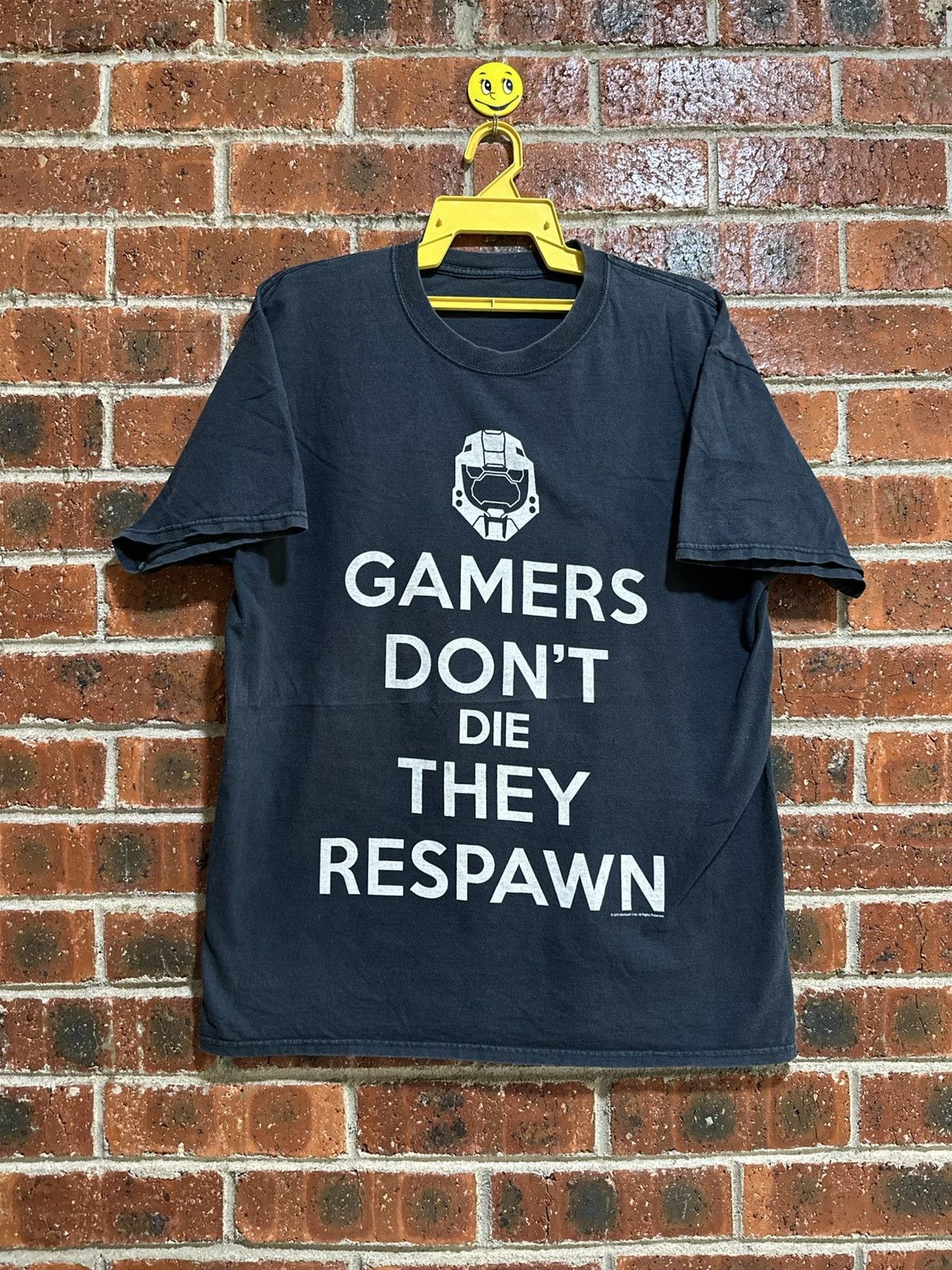 Optic Gaming Vintage Halo Gamers Don’t Die They Respawn Faded Tee Size US L / EU 52-54 / 3 - 1 Thumbnail