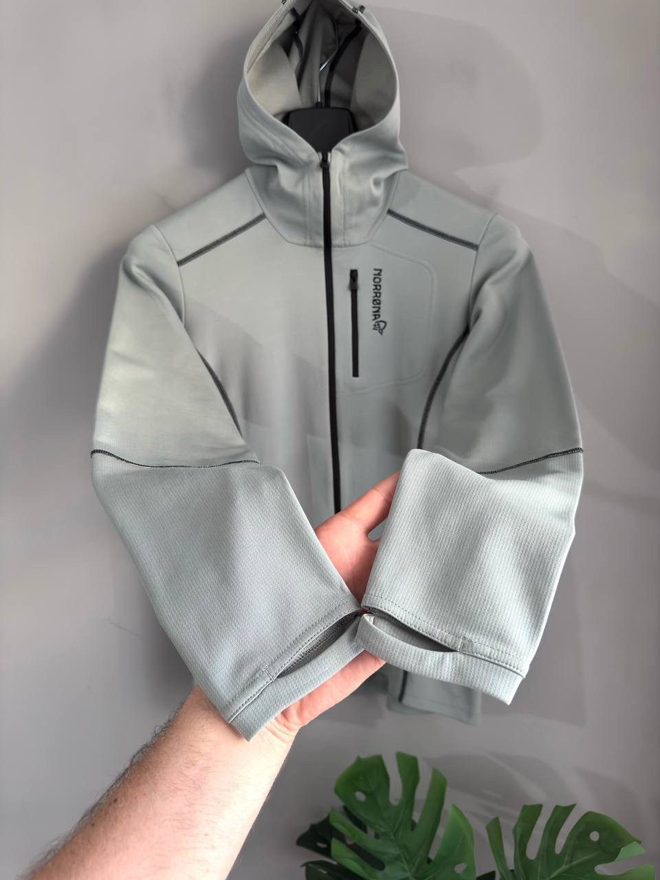 Norrona Norrona Trollveggen Warm Wool1 Women's Grey Zip Hoodie, M Size M / US 6-8 / IT 42-44 - 5 Thumbnail