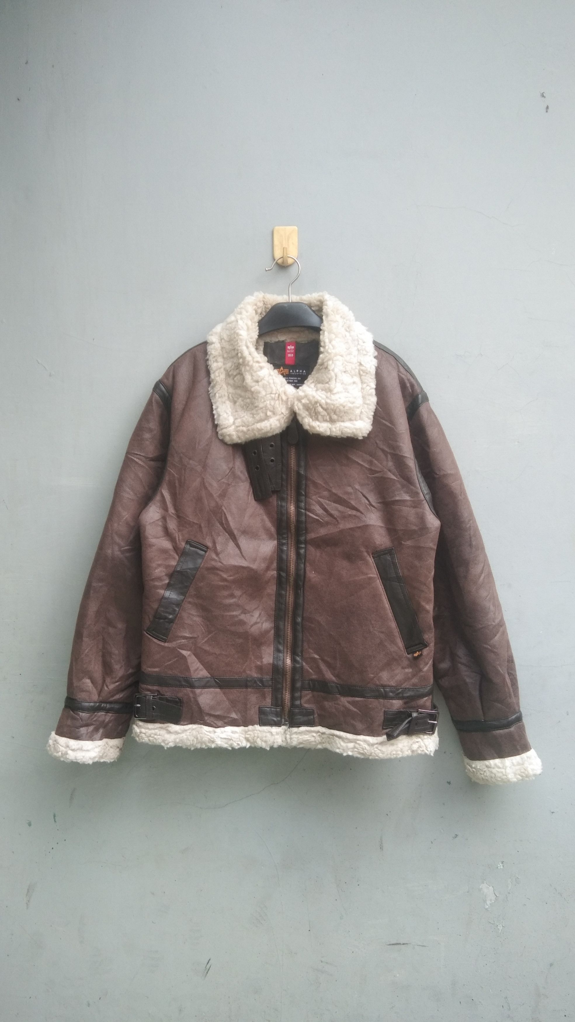 Alpha Industries Alpha industries B3 jacket Size US L / EU 52-54 / 3 - 1 Thumbnail