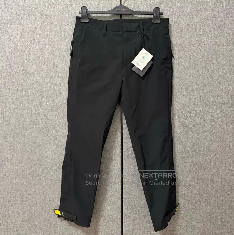 Prada Prada Black Embroidered Logo Casual Pants. Size US 32 / EU 48 - 1 Thumbnail