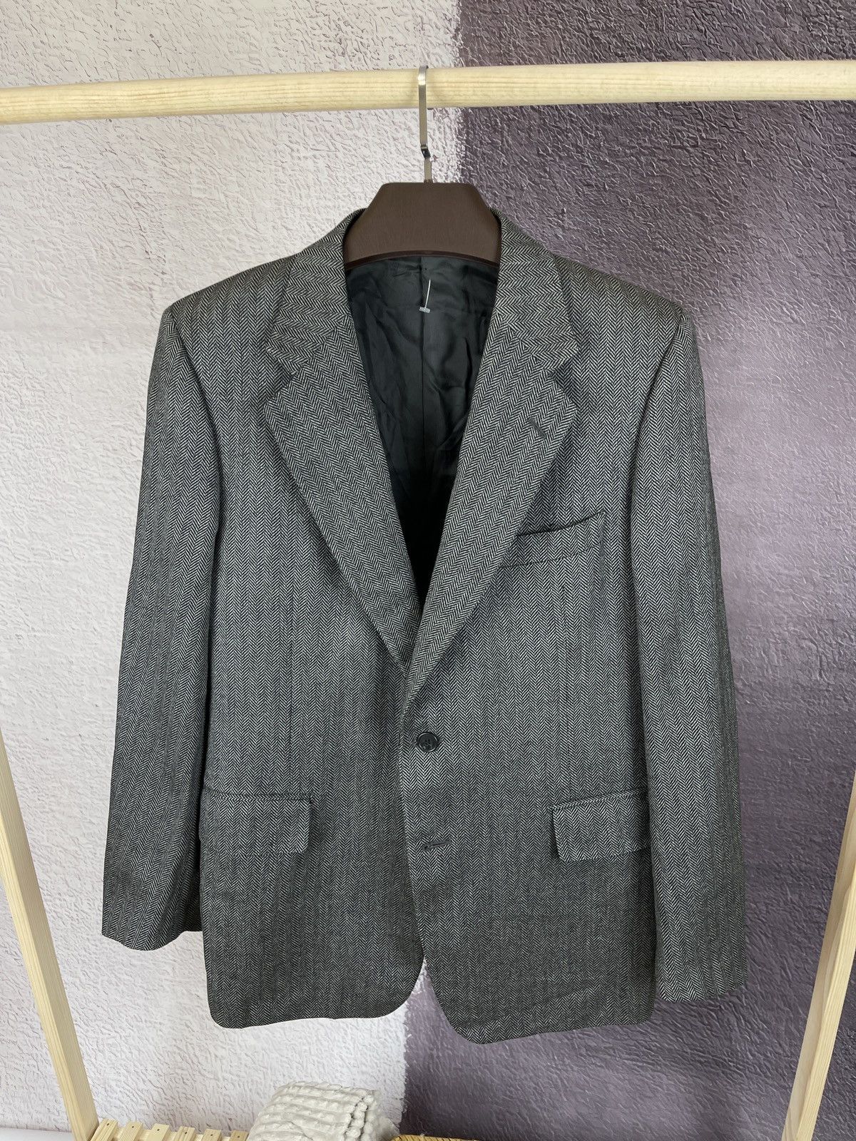Corneliani Corneliani herringbone grey cashmere wool 2 button blazer Size 40R - 1 Thumbnail