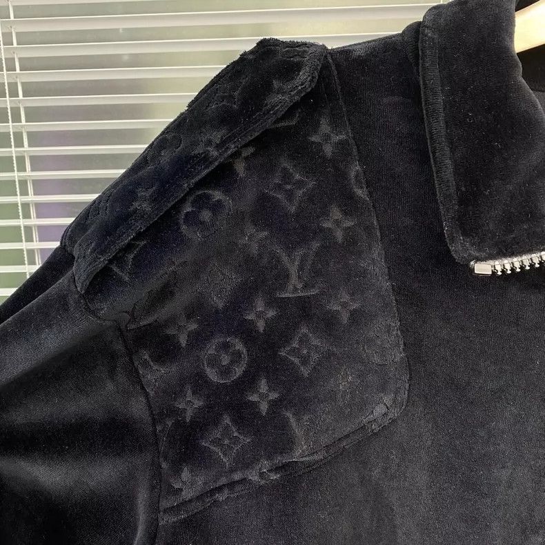 Louis Vuitton LOUIS VUITTON Velour Half Zip Jacket 2504-Nextarrow Size US S / EU 44-46 / 1 - 4 Thumbnail
