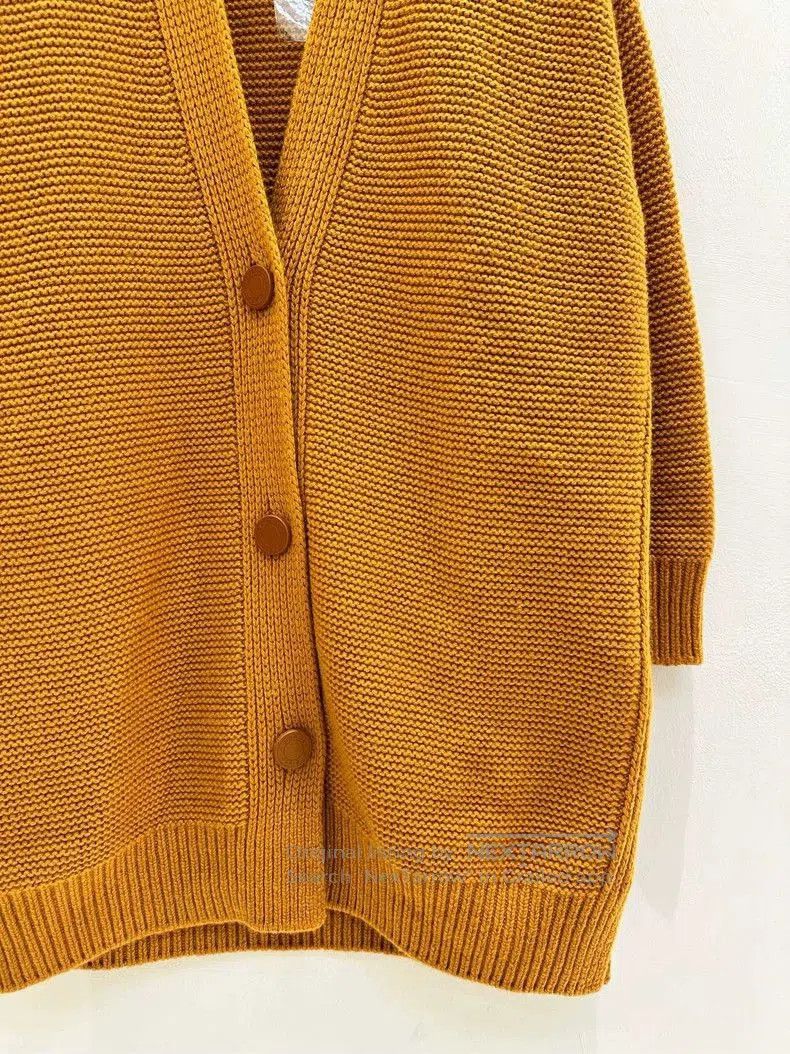 Hermes Hermes Women's Cashmere Cardigan. Size US XS / EU 42 / 0 - 4 Thumbnail