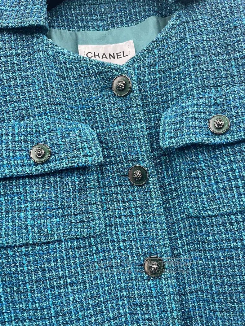Chanel Chanel 22P peacock blue four-pocket jacket Size XS / US 0-2 / IT 36-38 - 2 Thumbnail