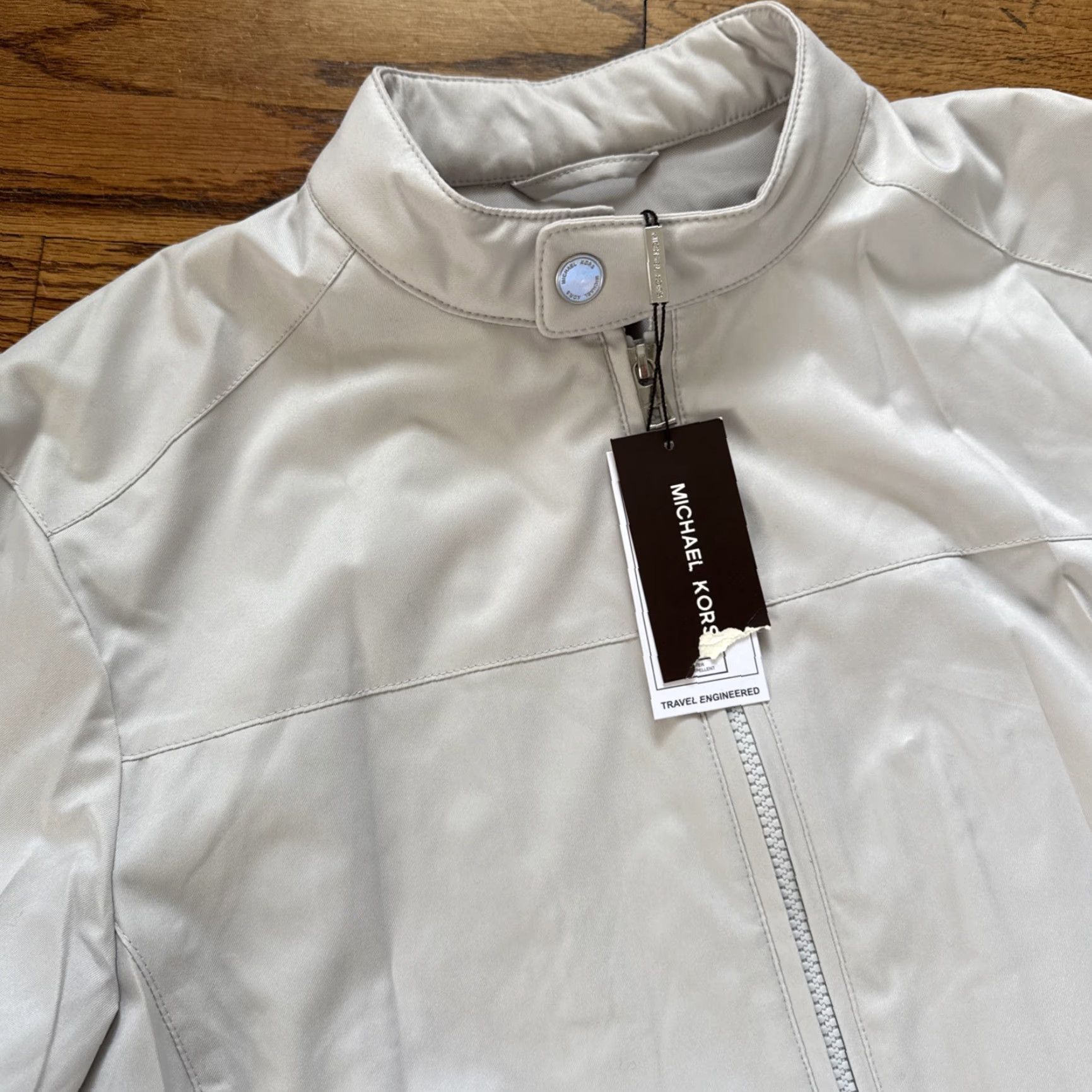 Michael Kors MICHAEL KORS Gray Pearl Windbreaker Rain Jacket Mens M C20 Jacket Size US M / EU 48-50 / 2 - 3 Thumbnail