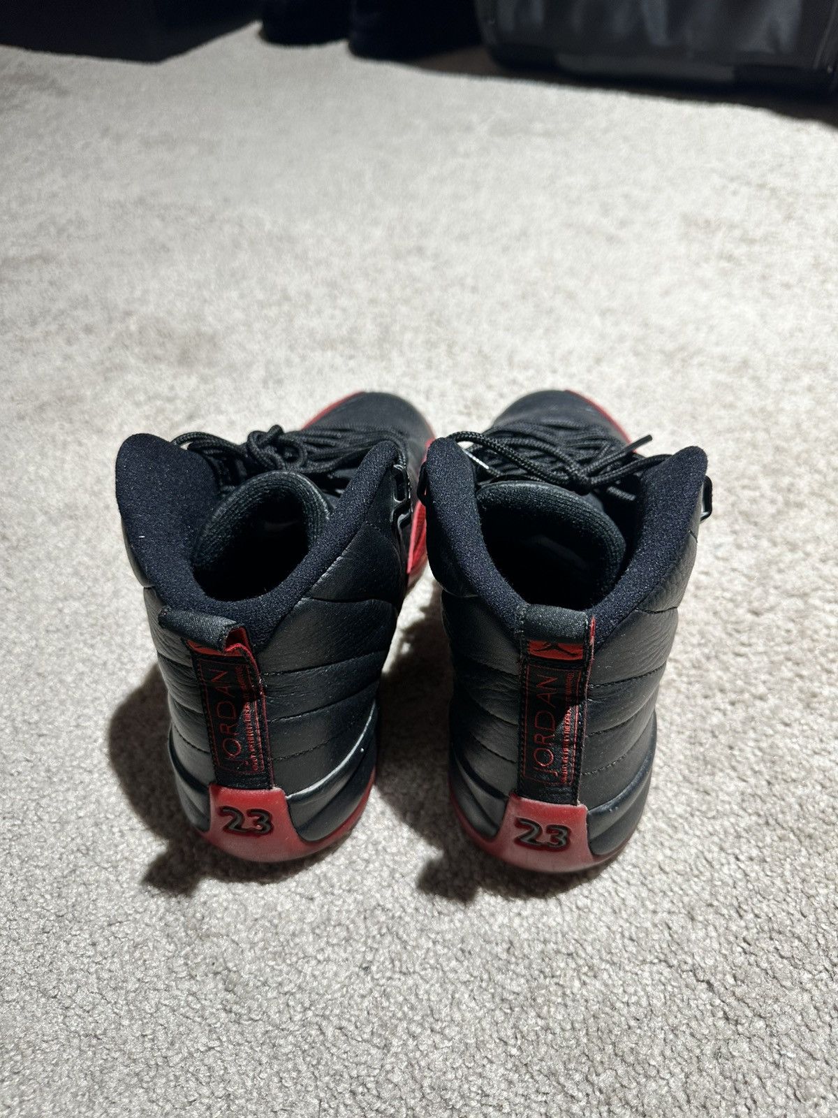 Jordan Brand Jordan 12 Flu game Size US 5.5 / EU 38 - 2 Thumbnail