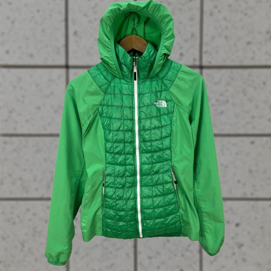 The North Face The North Face Thermoball Jacket Womens Quilted Hooded Nylon Green S Autumn, Casual, Travel, Regular Fit, Size S, Green, The North Face Size S / US 4 / IT 40 - 1 Thumbnail