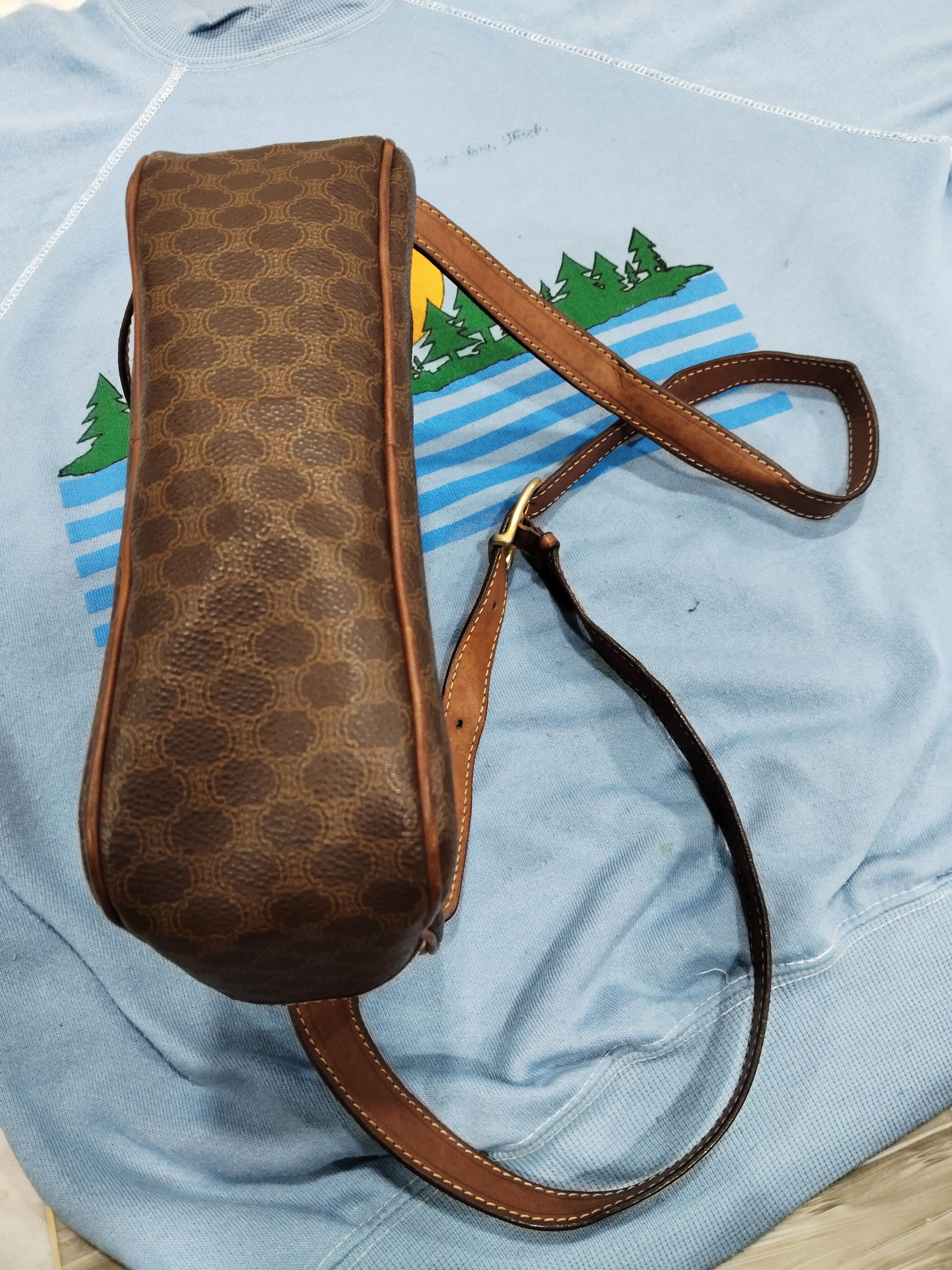 Celine × Vintage Vintage Celine Leather Crossbody Bag Size ONE SIZE - 11 Thumbnail