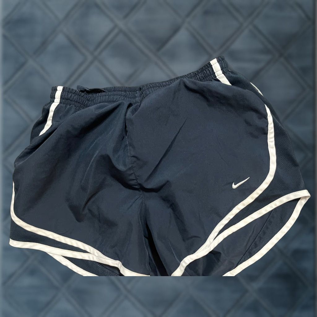 Nike Nike Dri-Fit Shorts Women’s Black White Elastic Waist Size Small Athletic Activewear Side Size 32" / US 10 / IT 46 - 1 Thumbnail
