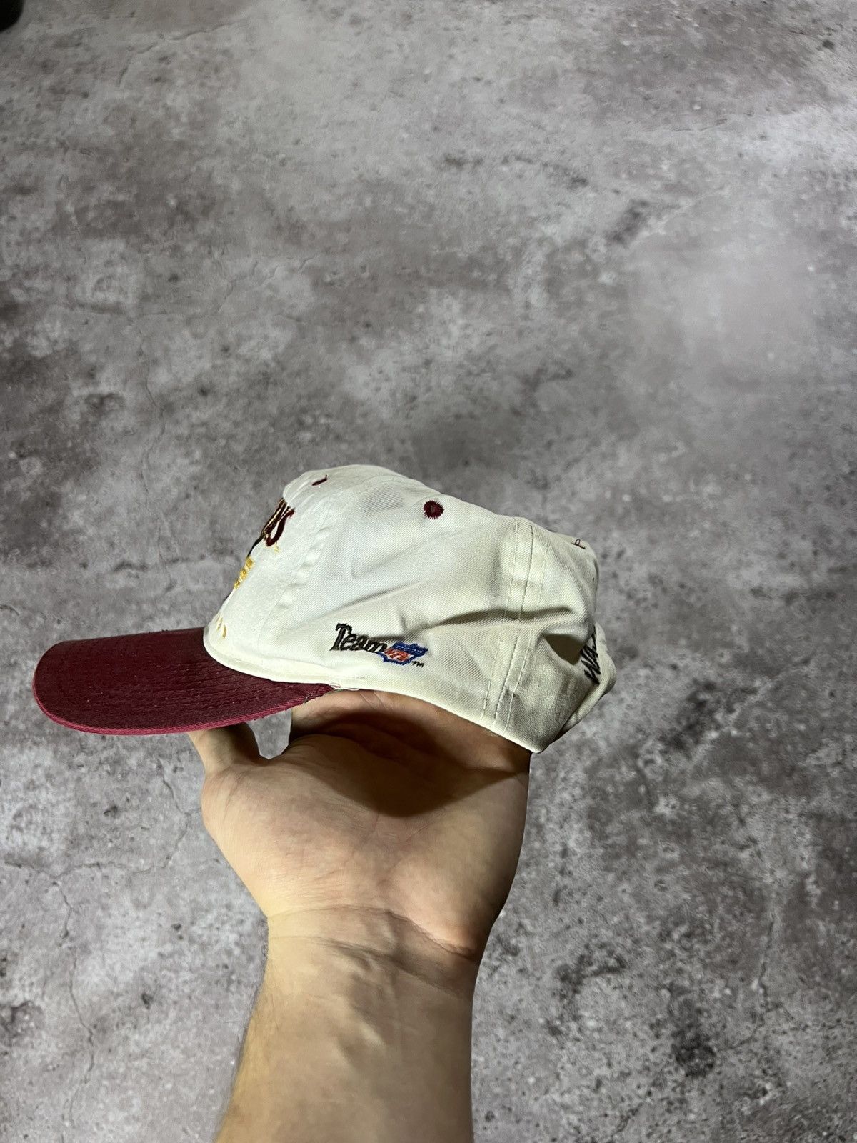 NFL Vintage Washington Redskins Cap Hat Bulls Buffalo Bills Size ONE SIZE - 3 Thumbnail