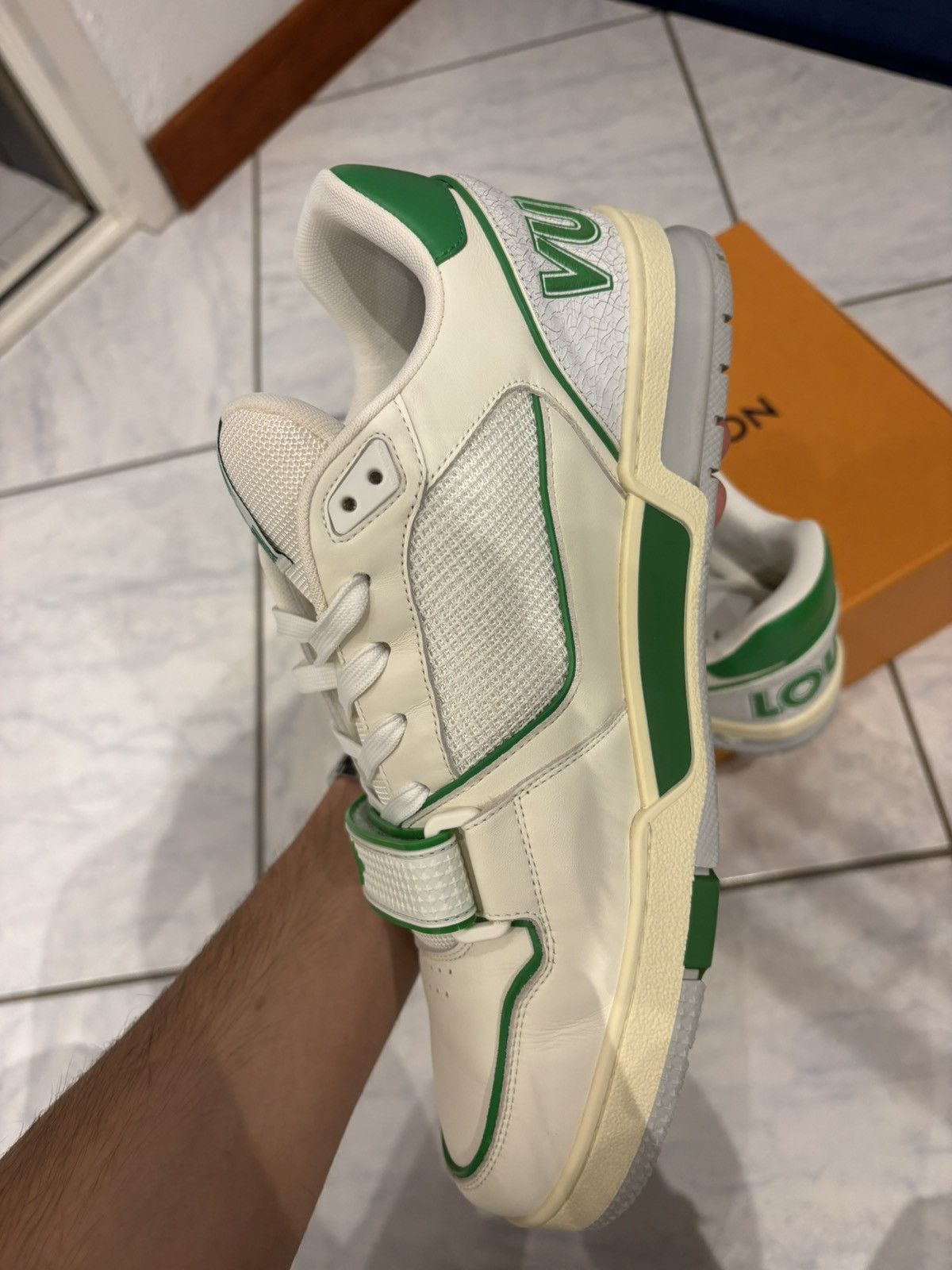 Louis Vuitton Louis Vuitton traîner virgil abloh blanche verte taille 9 US Size US 9 / EU 42 - 7 Thumbnail
