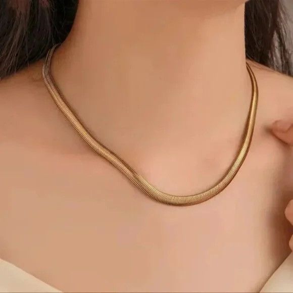 Slake Gold Stainless Steel Waterproof Snake Bone Necklace