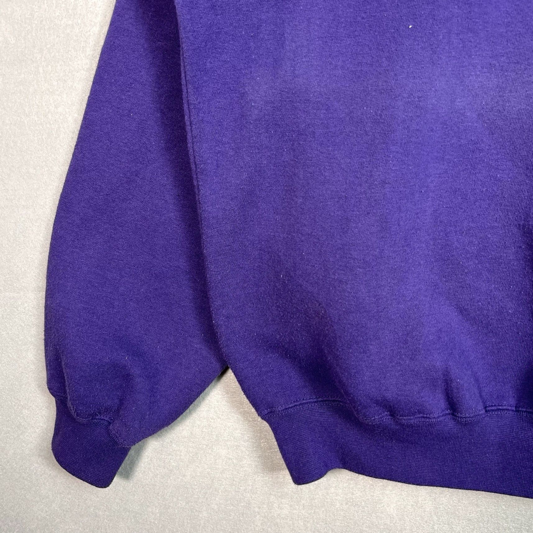 Vintage VINTAGE Cadre Athletic Sweatshirt Shirt Mens Adult Medium Purple Chicago Enforcers XFL Crewneck Pullover Sweatshirt 90s? Size US M / EU 48-50 / 2 - 7 Thumbnail