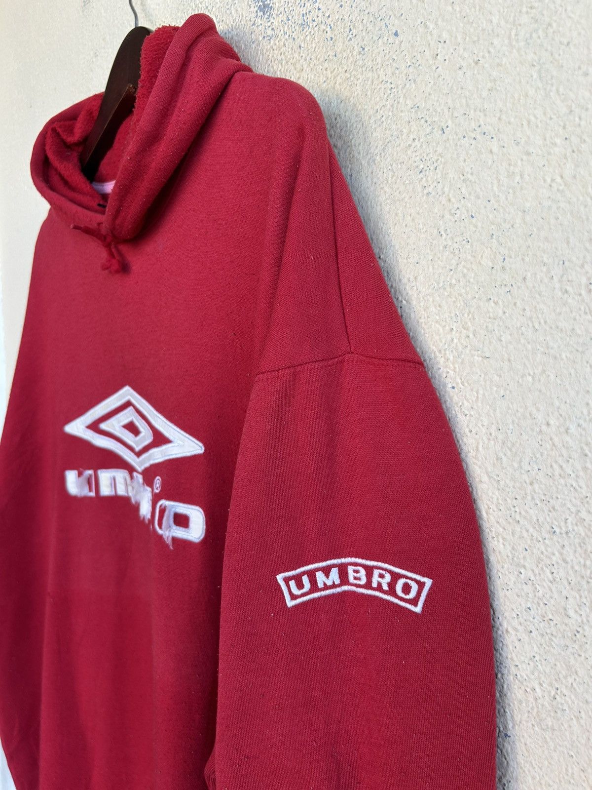 Umbro Vintage Umbro Big Logo Sunfaded Hoodie Size US L / EU 52-54 / 3 - 9 Thumbnail